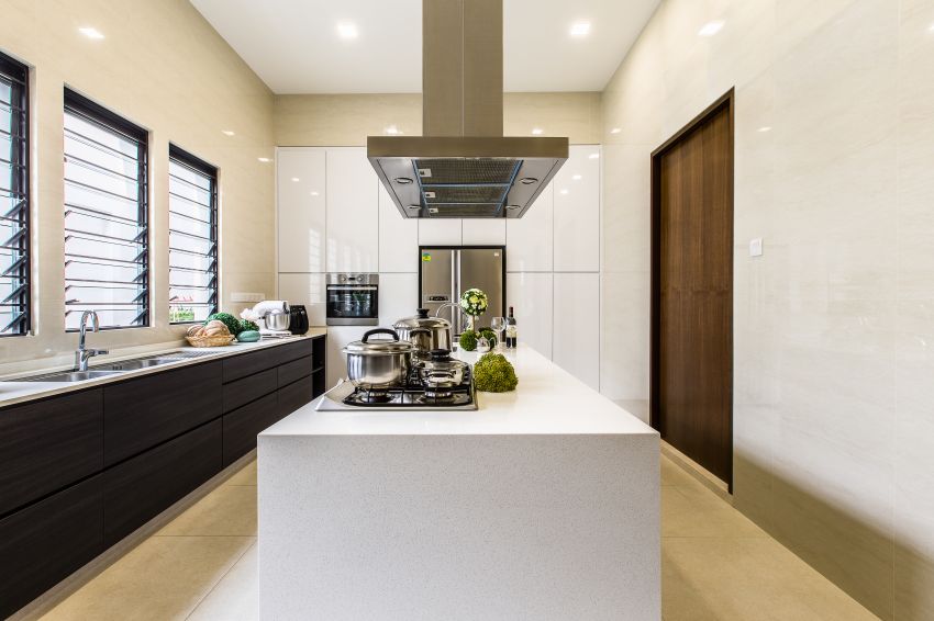 Modern Design - Kitchen - Landed House - Design by Summerhaus D'zign Pte Ltd