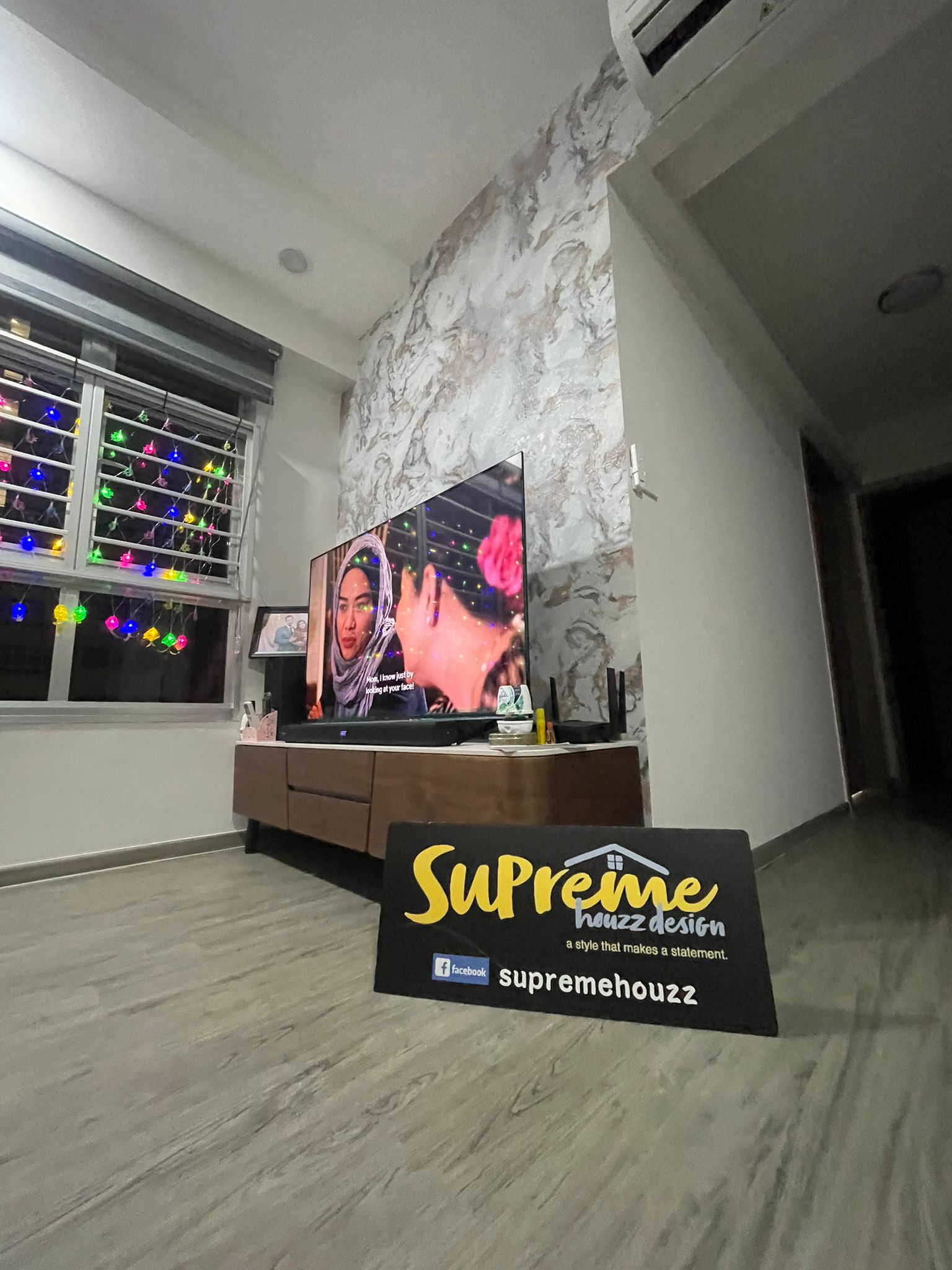 Contemporary, Modern Design - Living Room - HDB 3 Room - Design by Supreme Houzz Design
