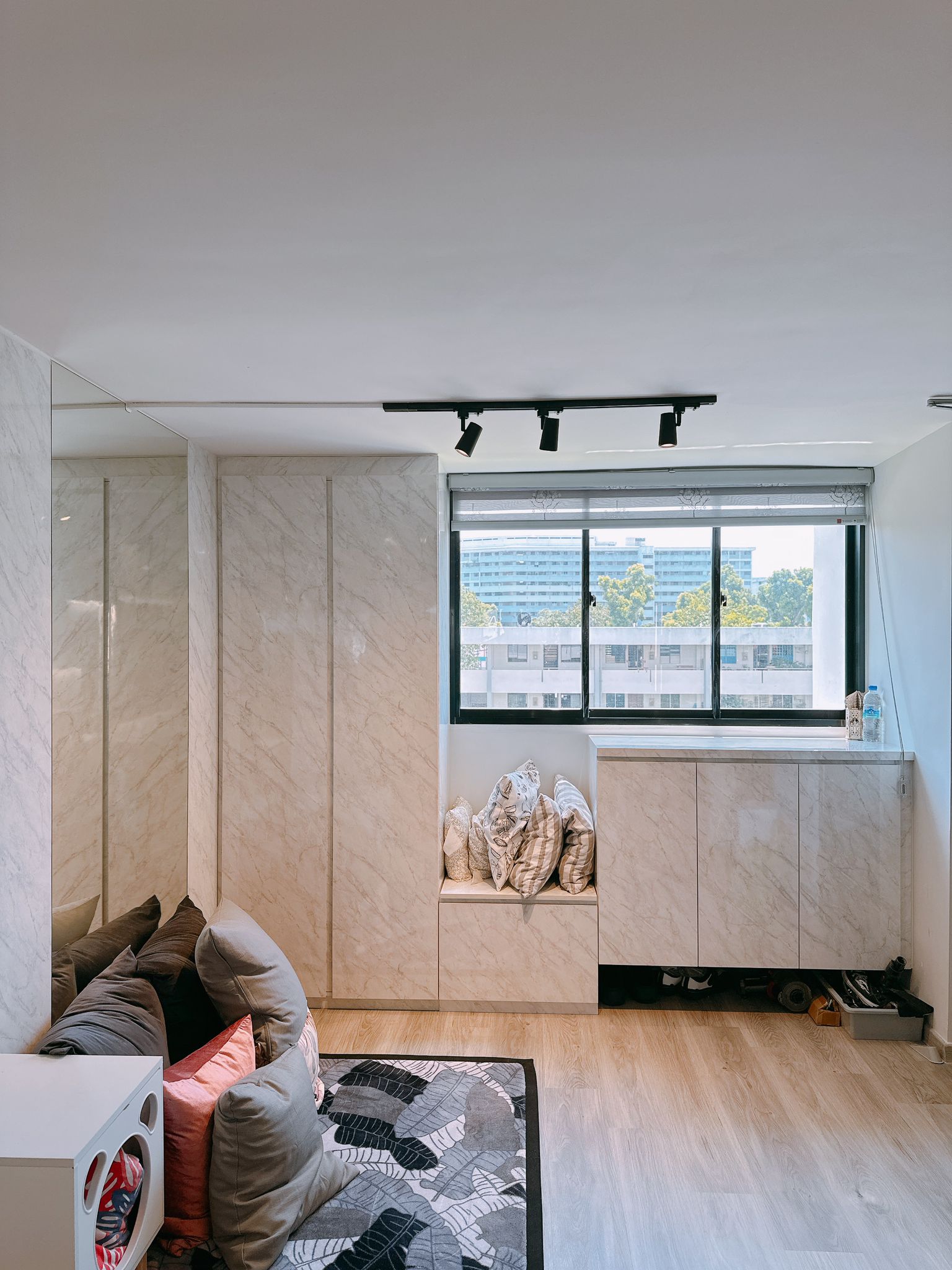 Modern Design - Living Room - HDB 3 Room - Design by Supreme Houzz Design