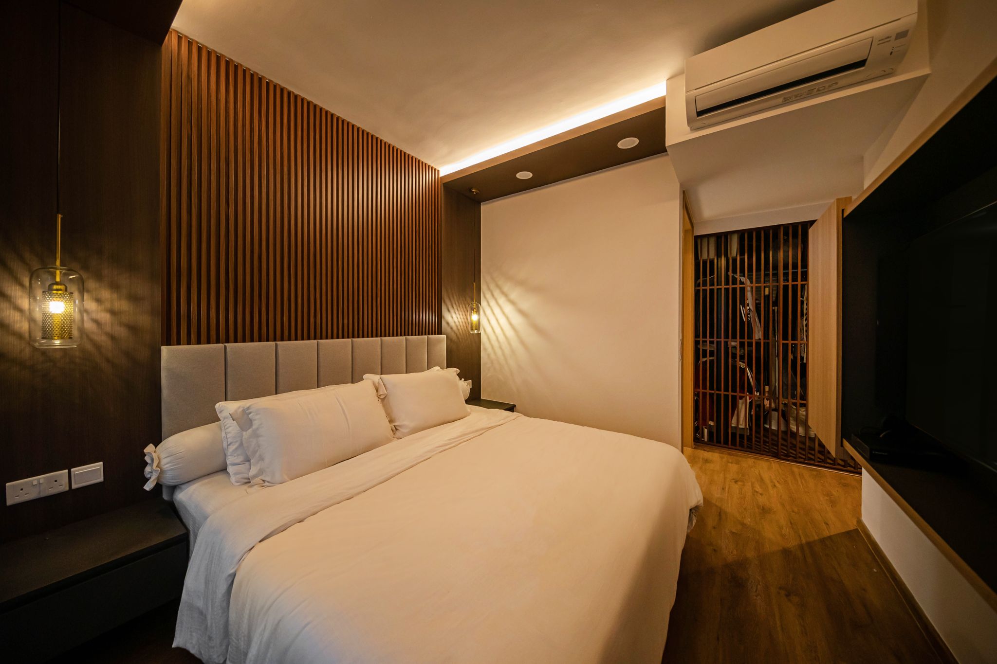 Modern, Resort Design - Bedroom - Condominium - Design by Swiss Interior Design Pte Ltd