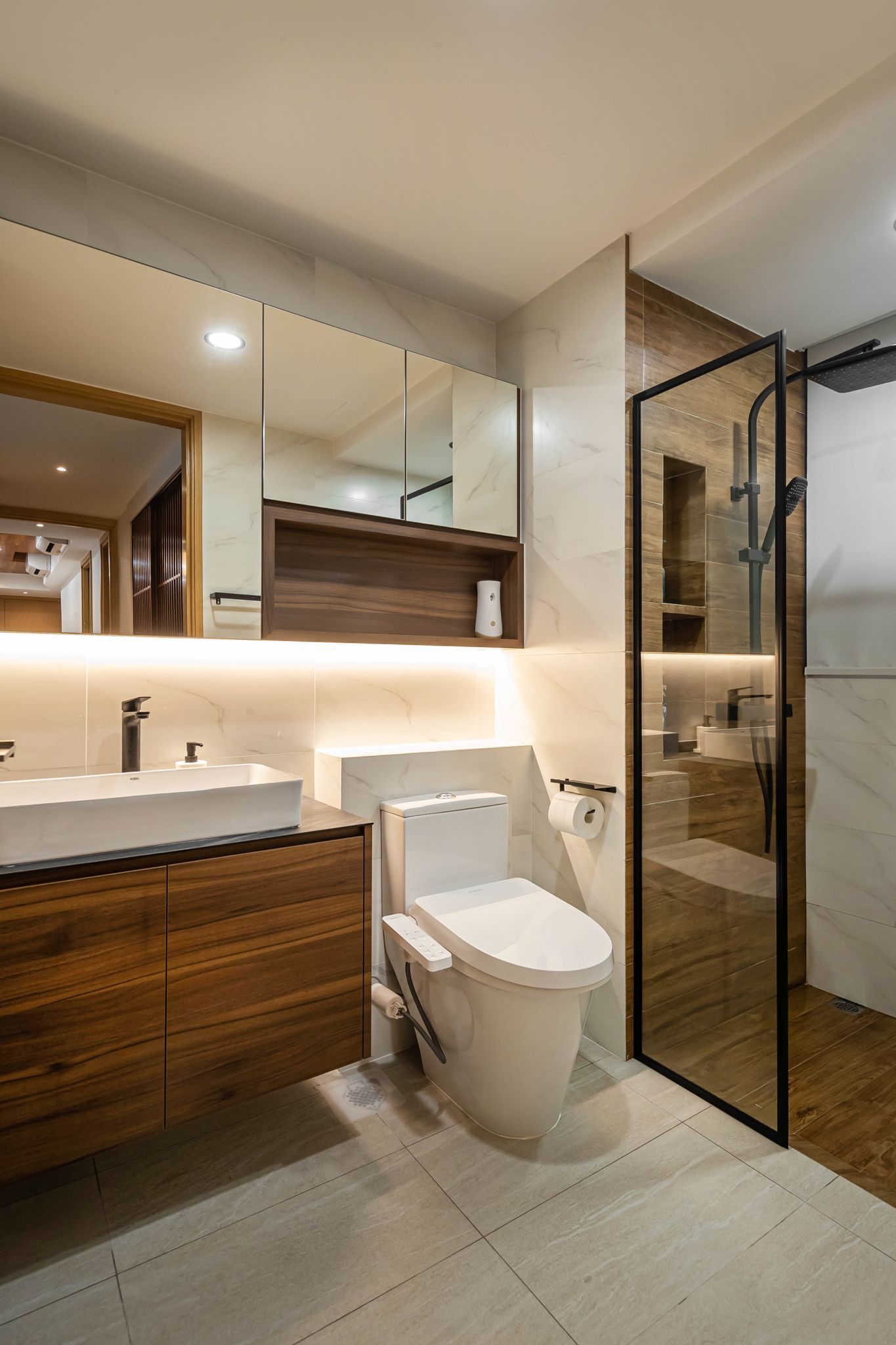 Modern, Resort Design - Bathroom - Condominium - Design by Swiss Interior Design Pte Ltd