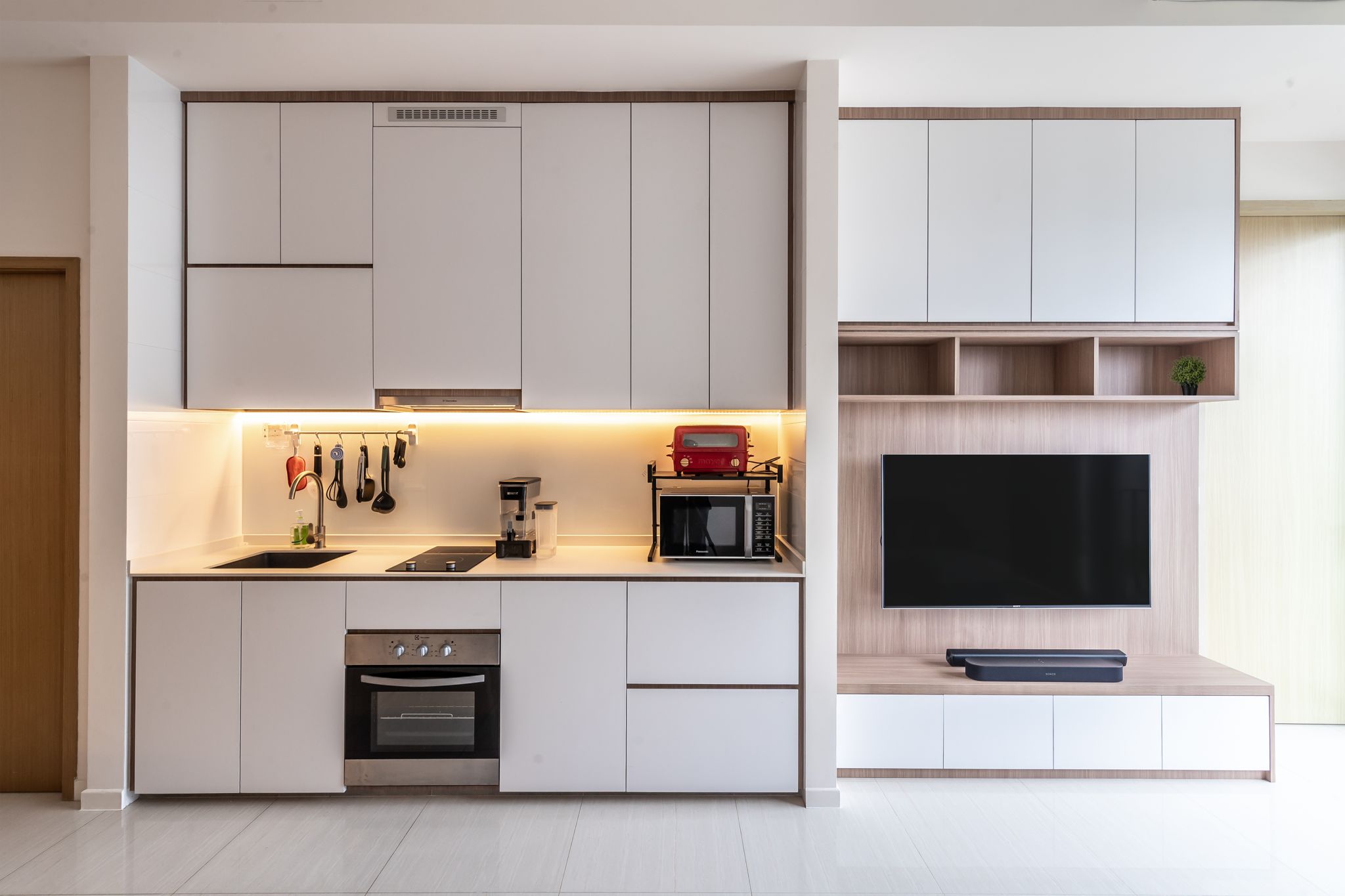 Scandinavian Design - Kitchen - Condominium - Design by Swiss Interior Design Pte Ltd