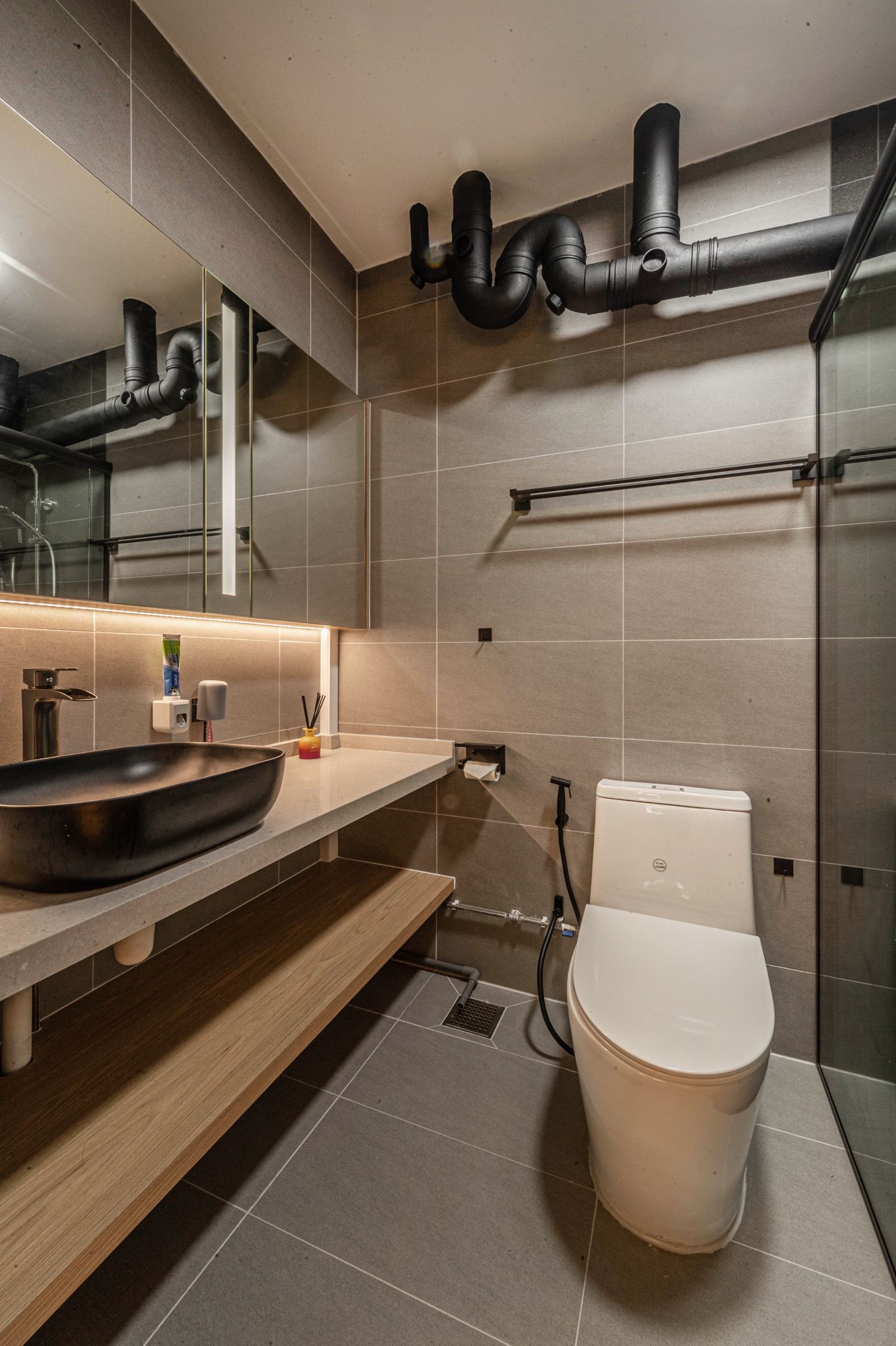  Design - Bathroom - HDB Executive Apartment - Design by Swiss Interior Design Pte Ltd