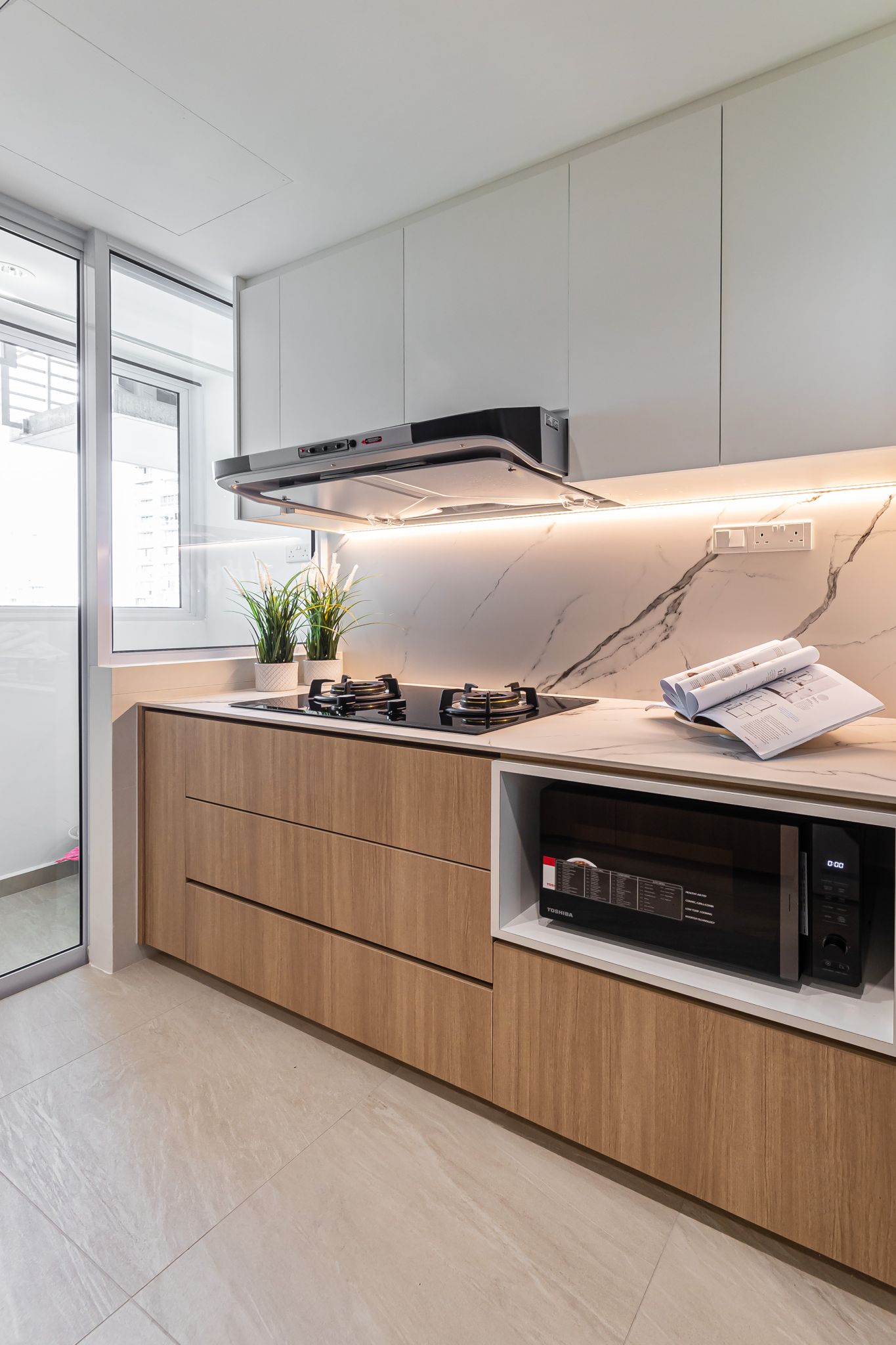 Modern Design - Kitchen - Condominium - Design by Swiss Interior Design Pte Ltd