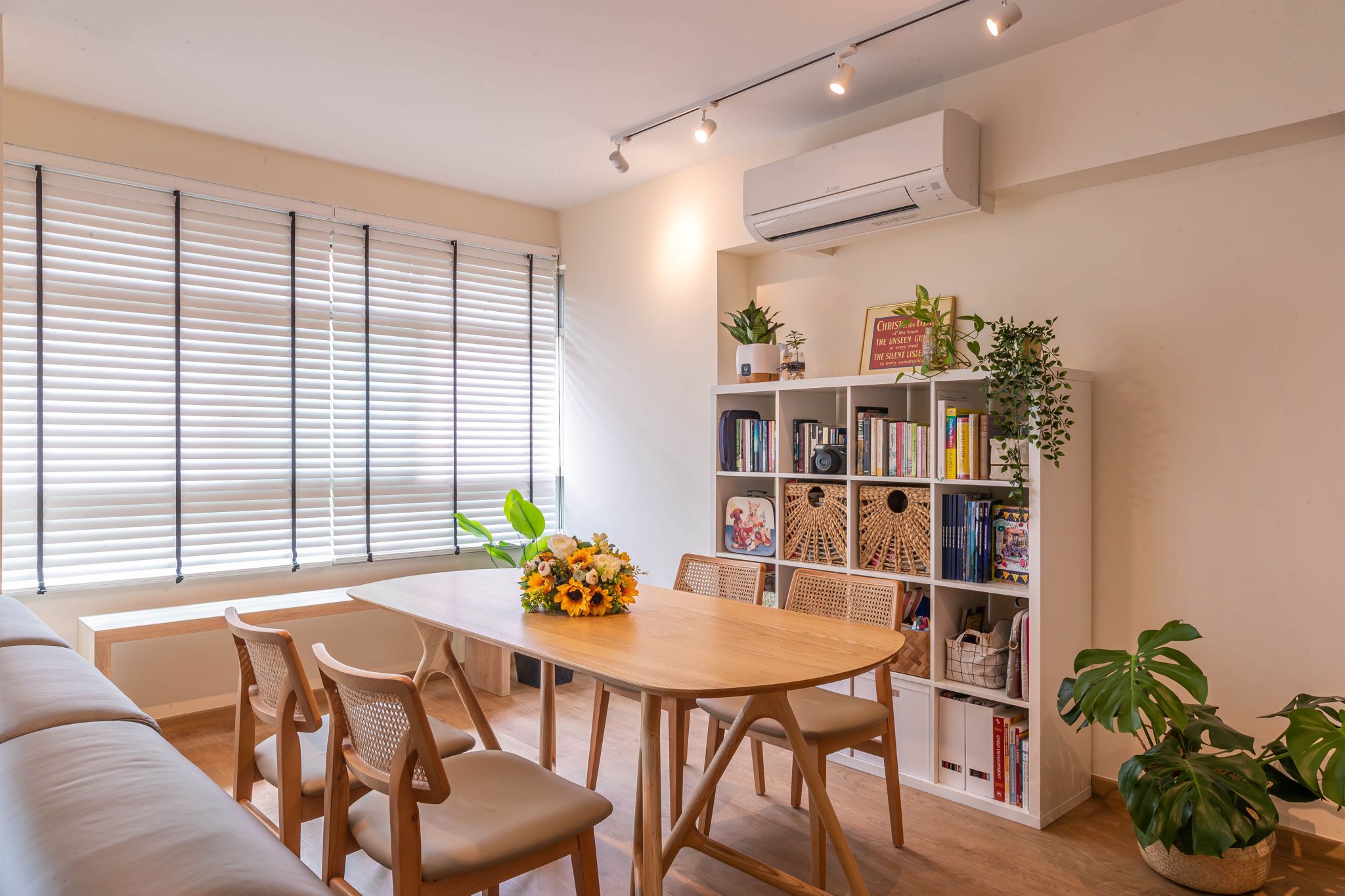  Design - Dining Room - HDB 4 Room - Design by Swiss Interior Design Pte Ltd