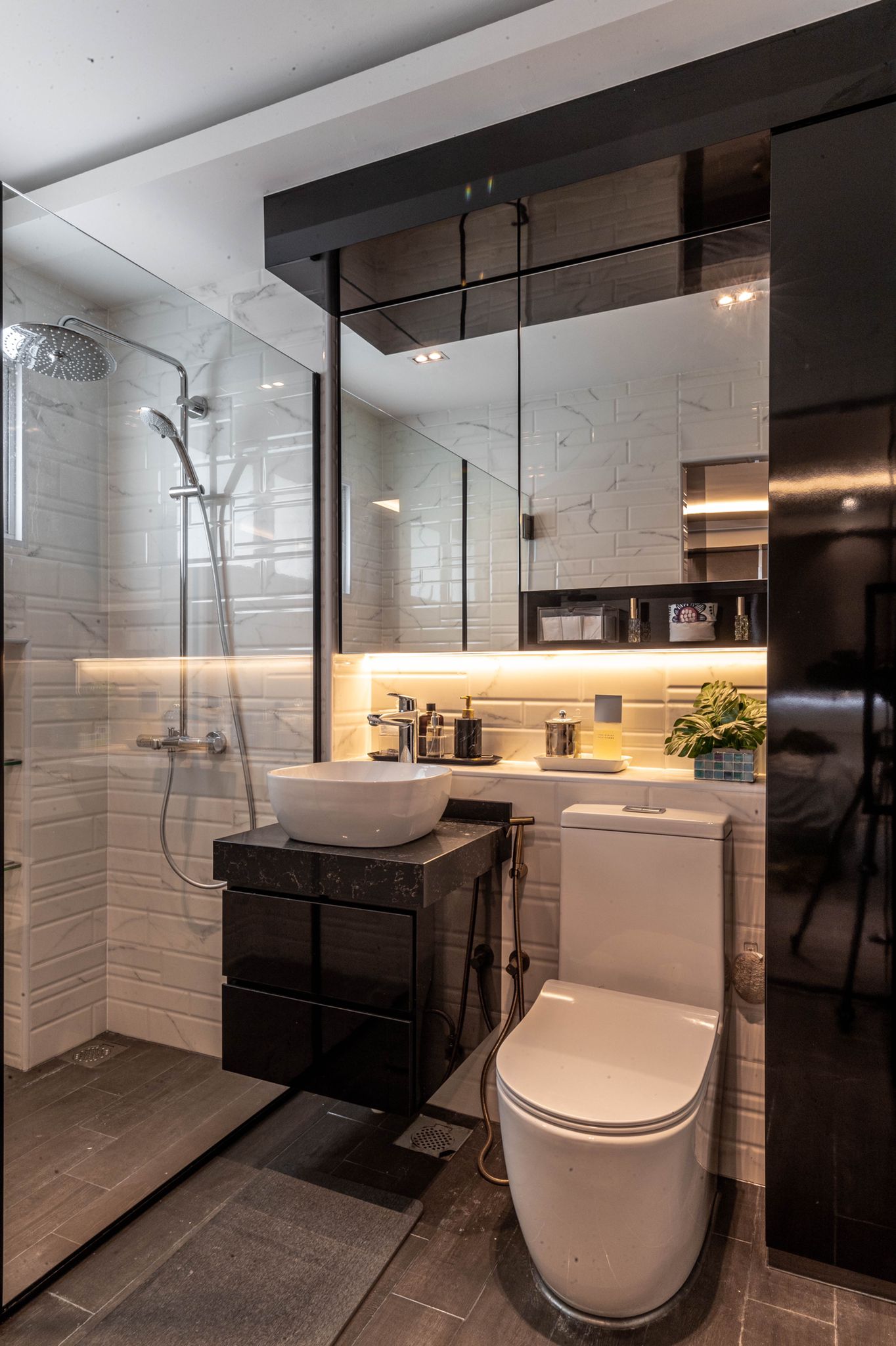 Modern Design - Bathroom - HDB Executive Apartment - Design by Swiss Interior Design Pte Ltd