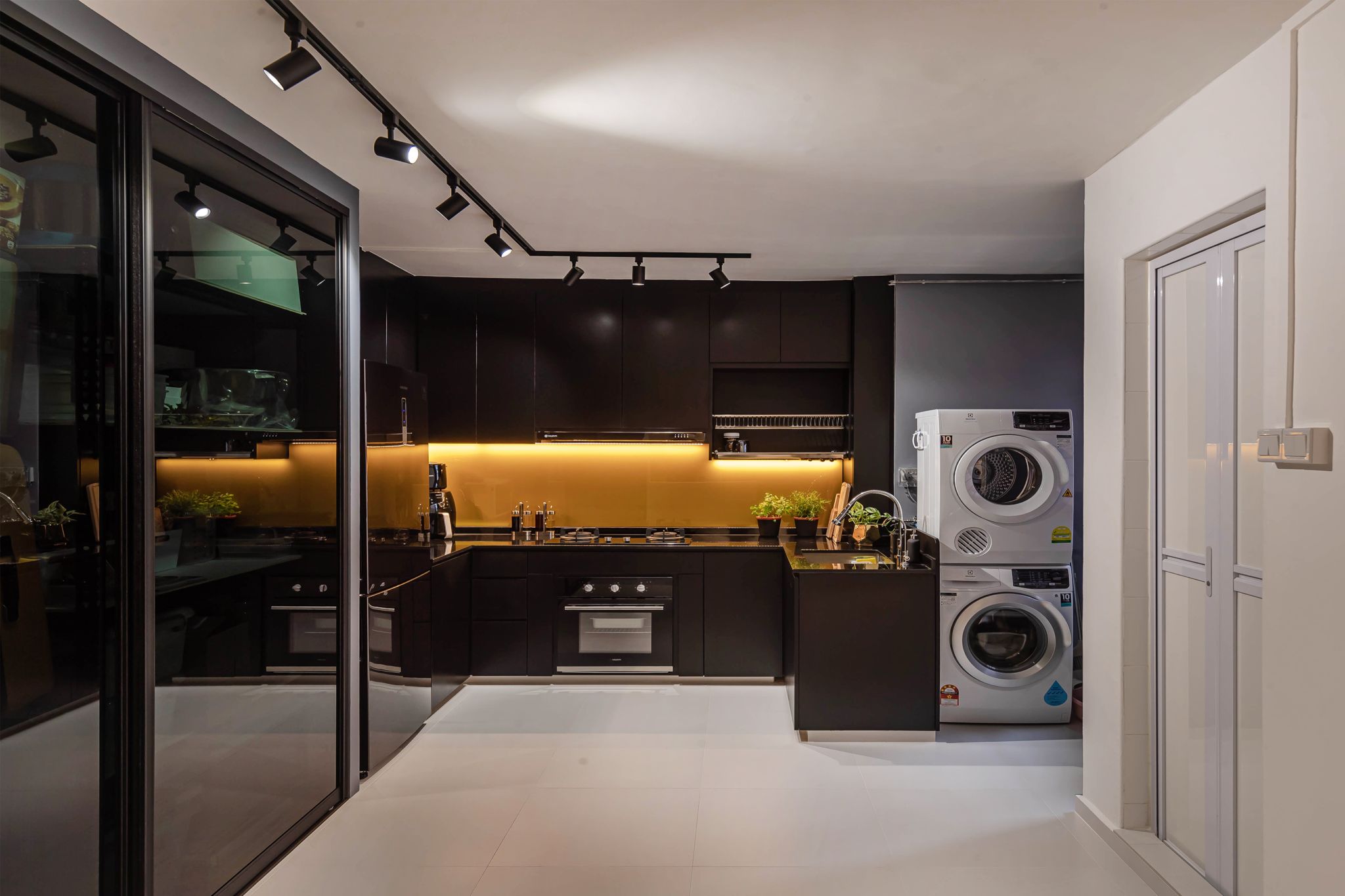 Modern Design - Kitchen - HDB 3 Room - Design by Swiss Interior Design Pte Ltd