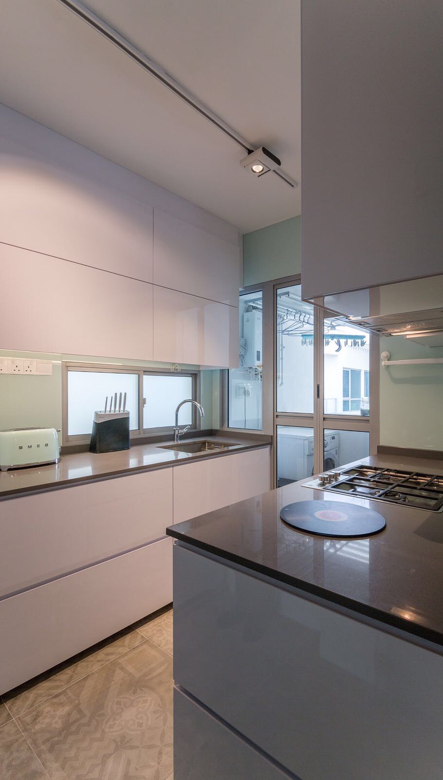 Contemporary, Modern Design - Kitchen - Others - Design by Swiss Interior Design Pte Ltd