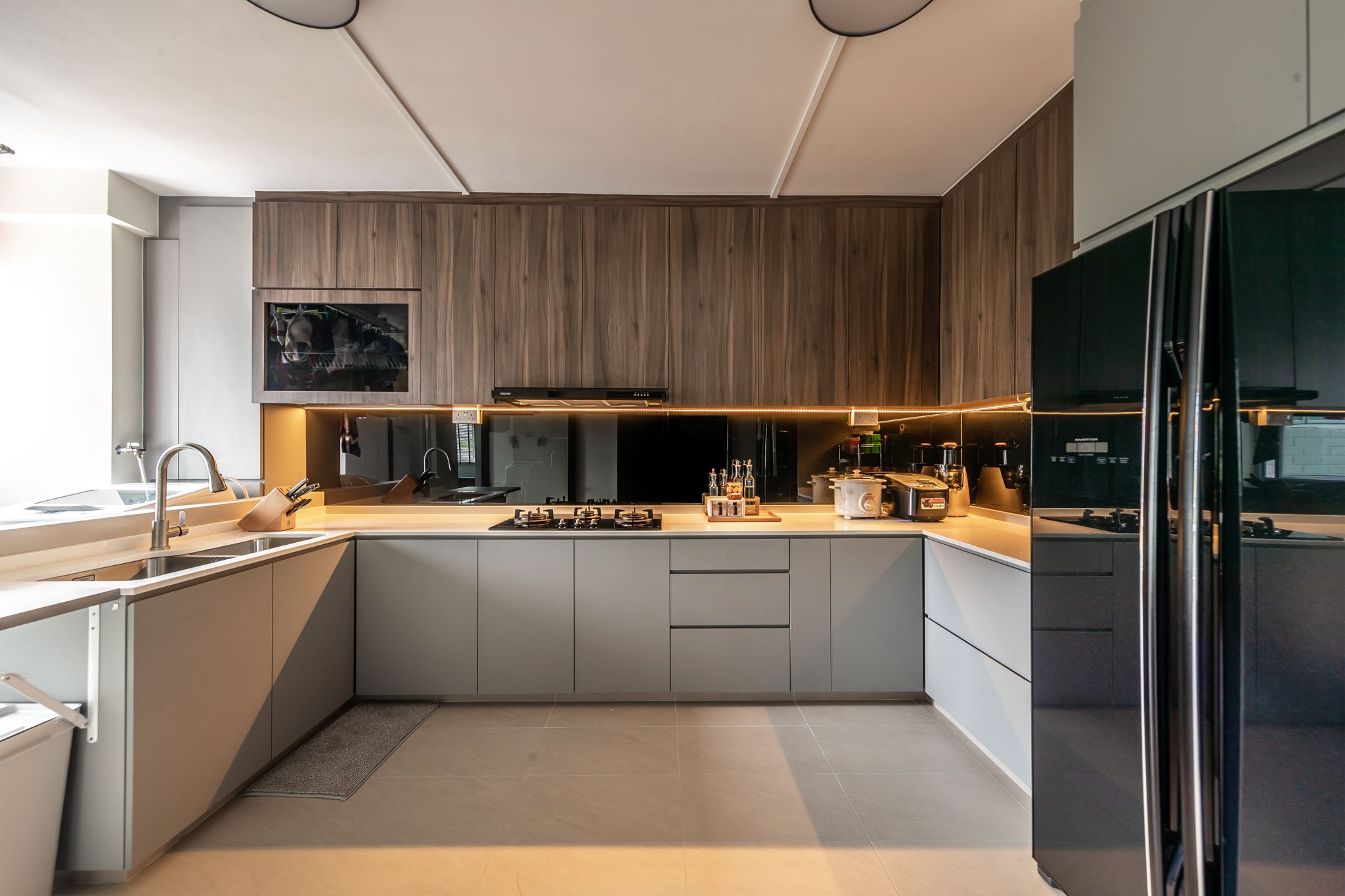 Modern, Scandinavian Design - Kitchen - HDB Executive Apartment - Design by Swiss Interior Design Pte Ltd