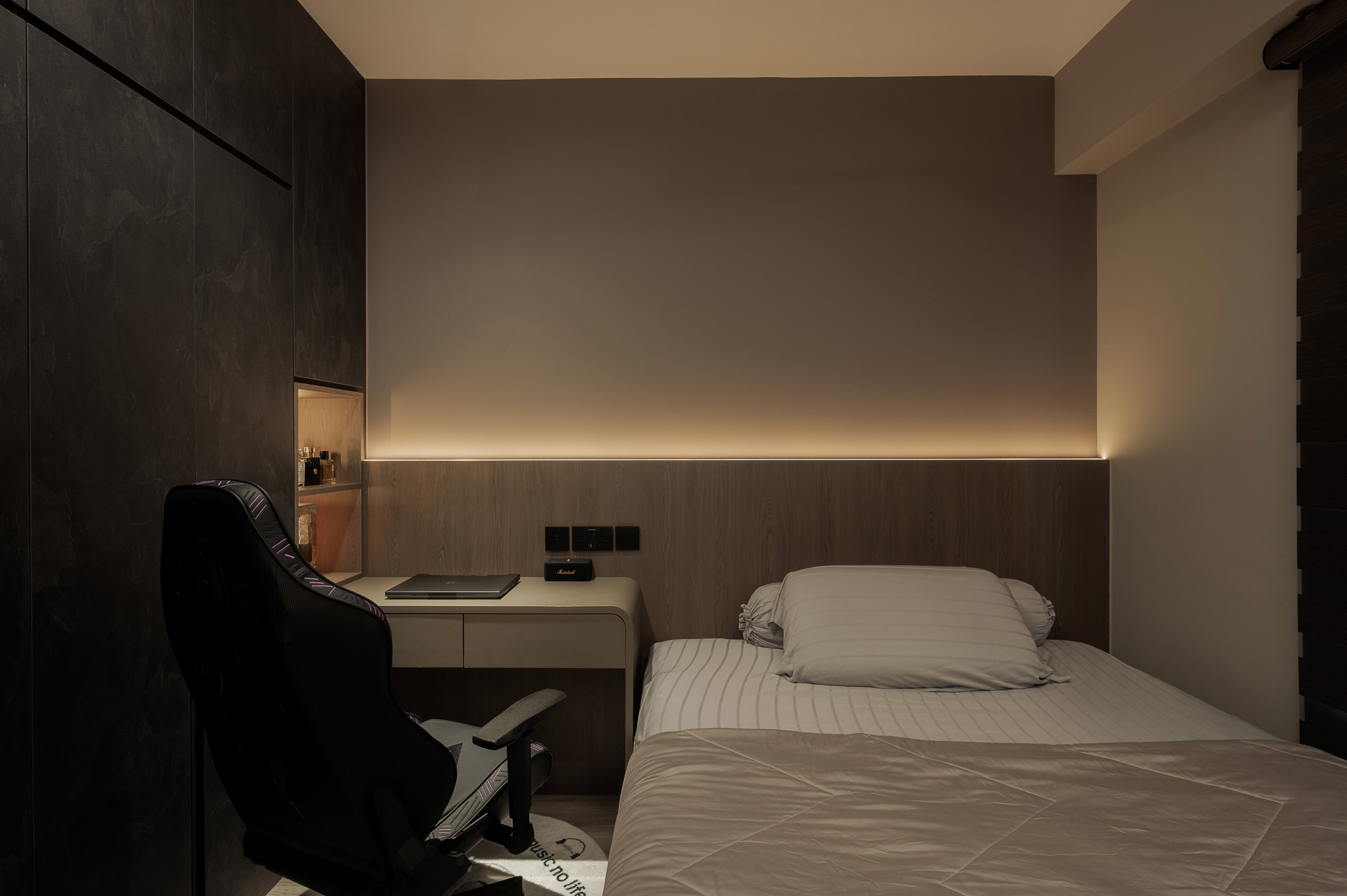 Contemporary, Minimalist, Modern Design - Bedroom - HDB 4 Room - Design by The Alchemists Design