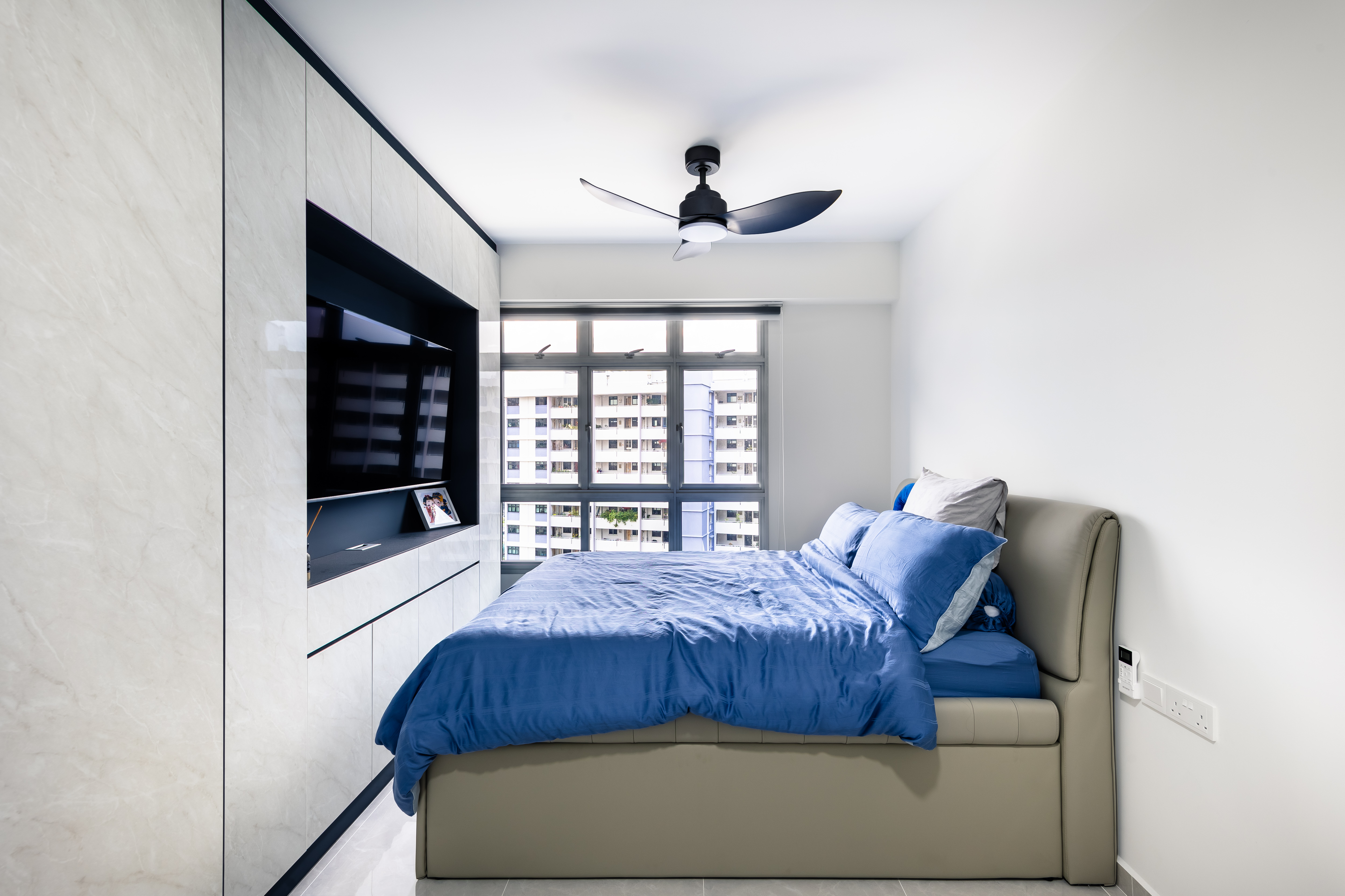 Modern Design - Bedroom - HDB 4 Room - Design by U-Home Interior Design Pte Ltd