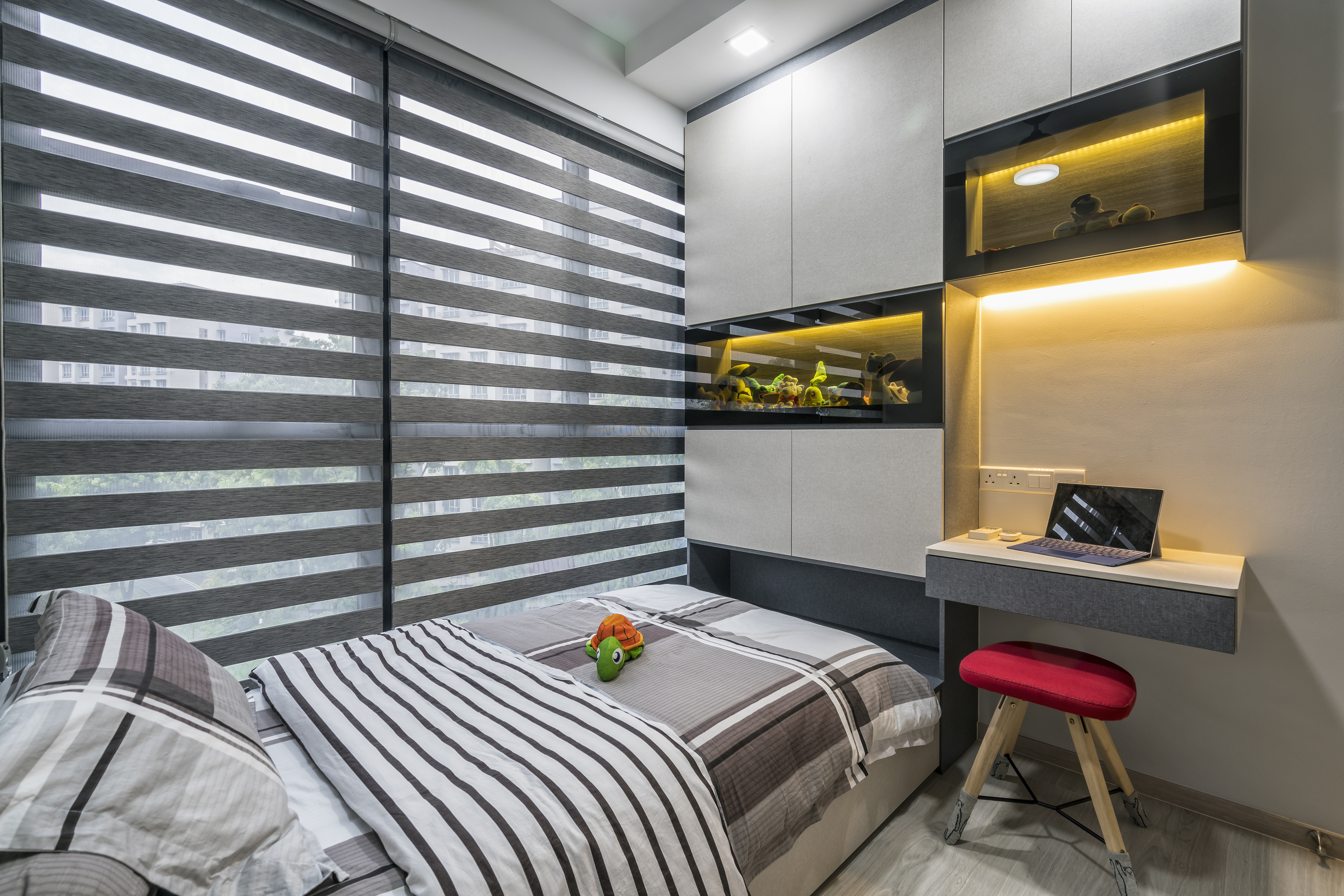 Contemporary Design - Bedroom - Condominium - Design by U-Home Interior Design Pte Ltd
