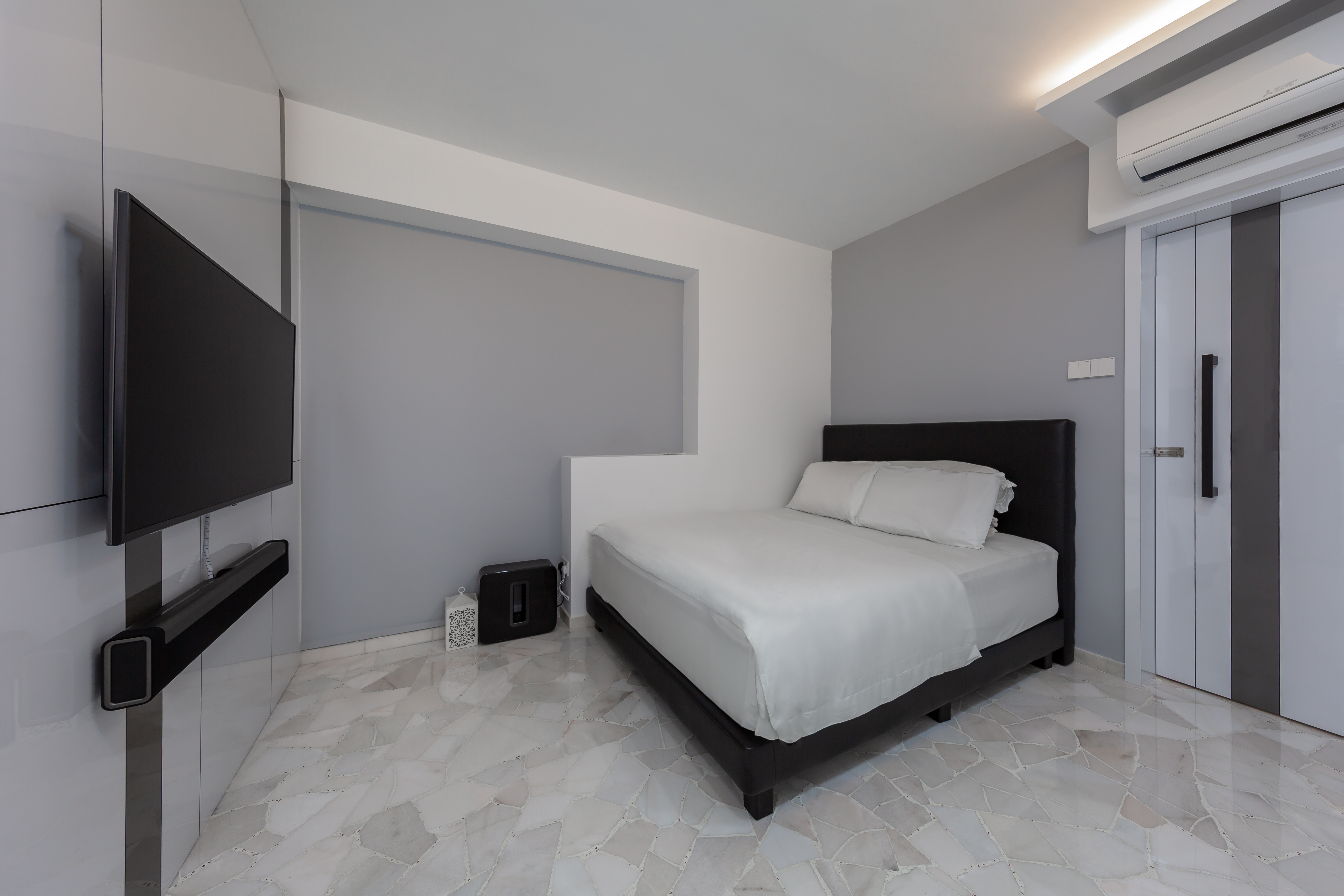  Design - Bedroom - HDB 4 Room - Design by U-Home Interior Design Pte Ltd