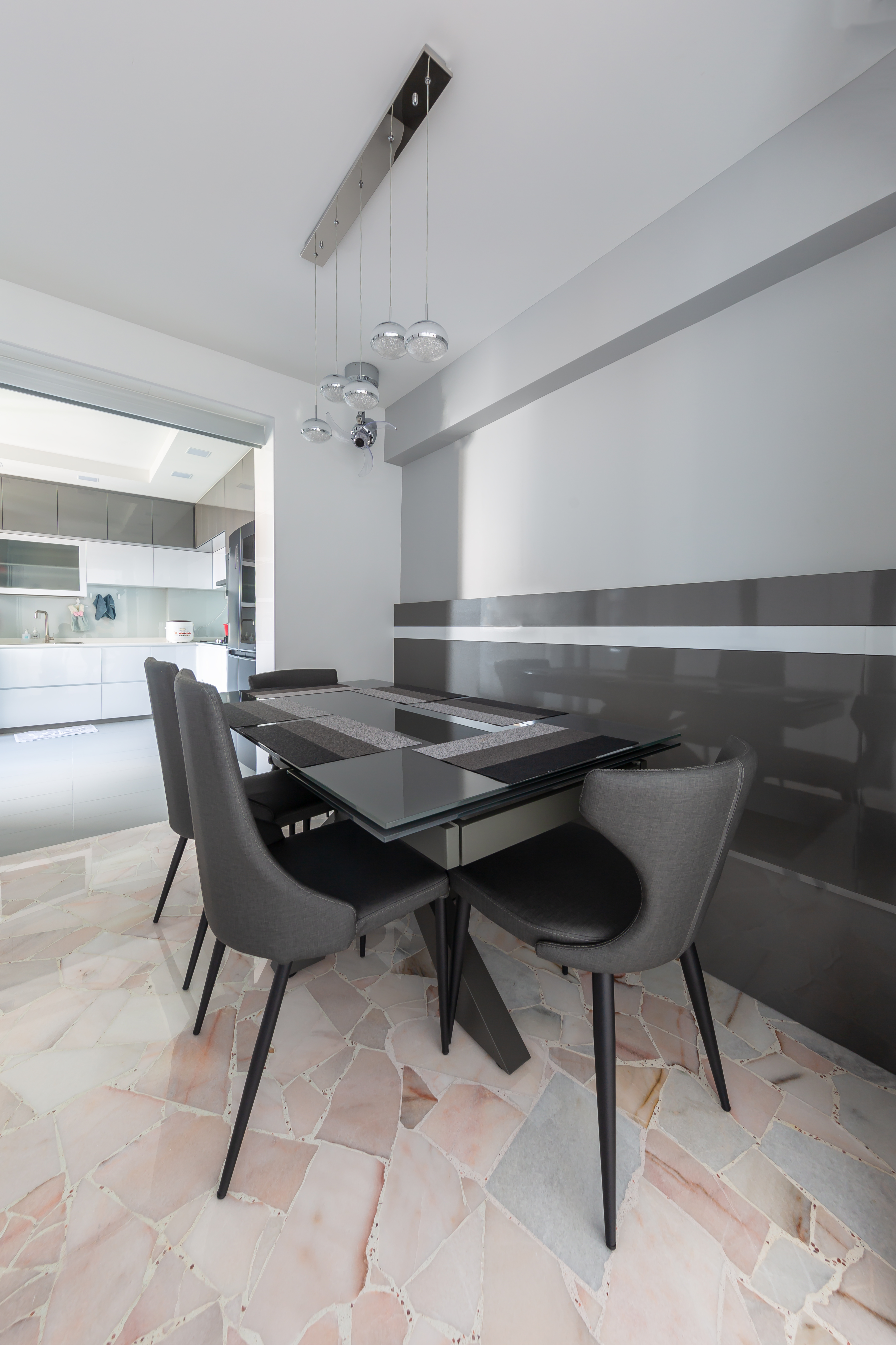  Design - Dining Room - HDB 4 Room - Design by U-Home Interior Design Pte Ltd