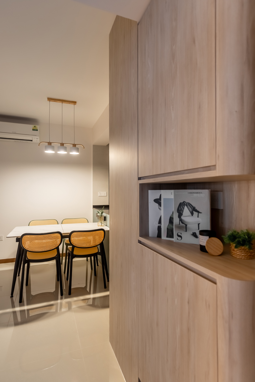 Modern Design - Dining Room - HDB 4 Room - Design by U-Home Interior Design Pte Ltd