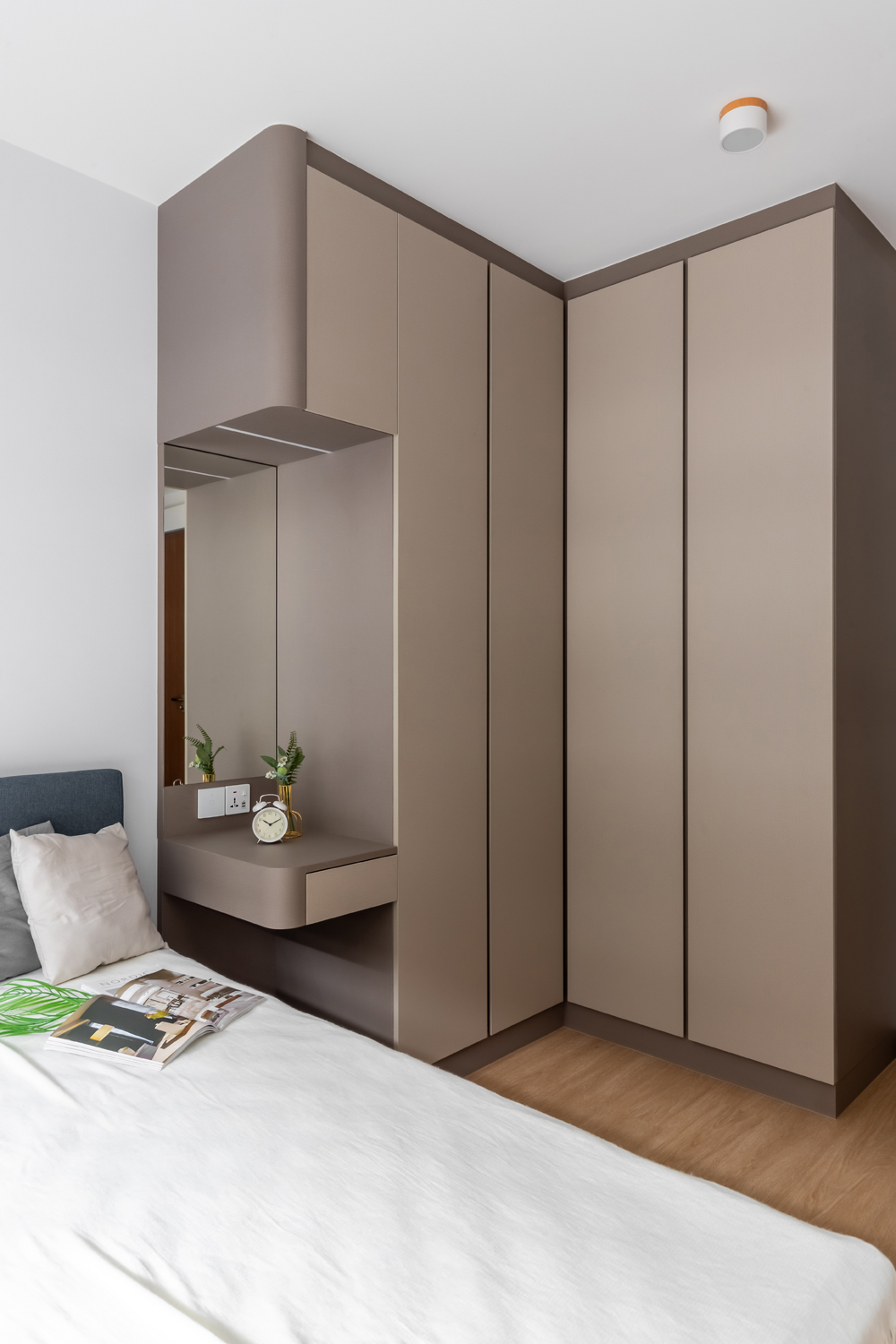 Modern Design - Bedroom - HDB 4 Room - Design by U-Home Interior Design Pte Ltd