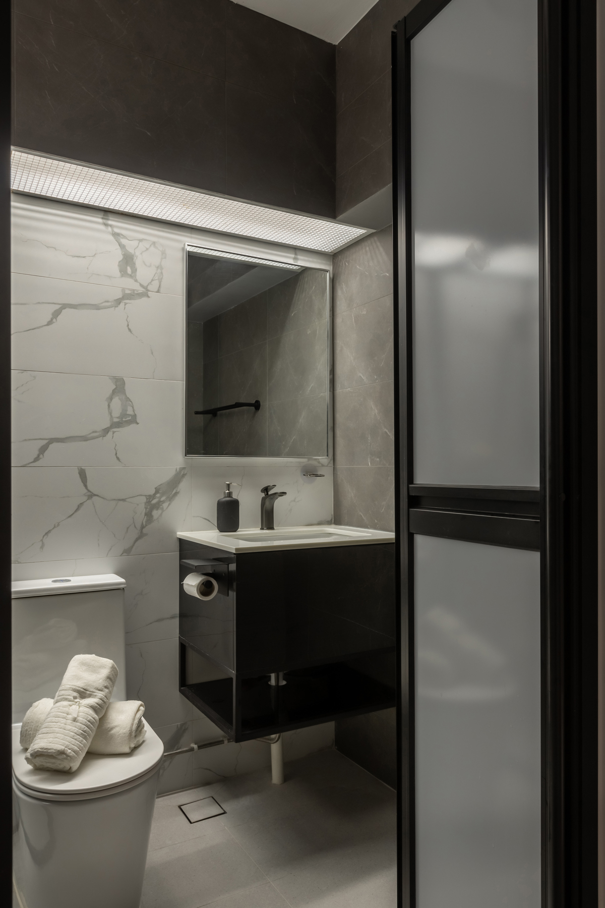 Minimalist, Modern Design - Bathroom - HDB 5 Room - Design by U-Home Interior Design Pte Ltd