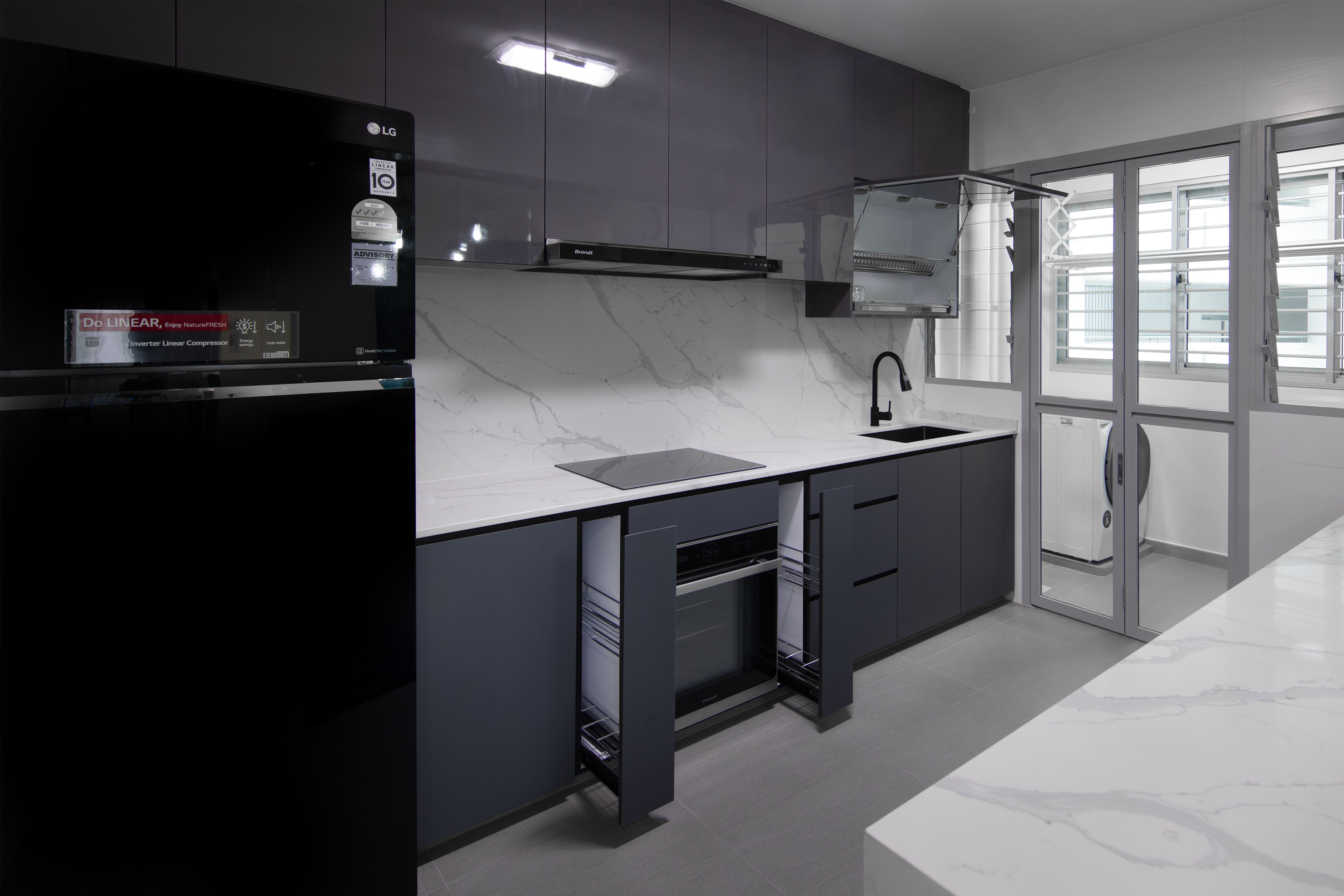 Modern Design - Kitchen - HDB 5 Room - Design by U-Home Interior Design Pte Ltd