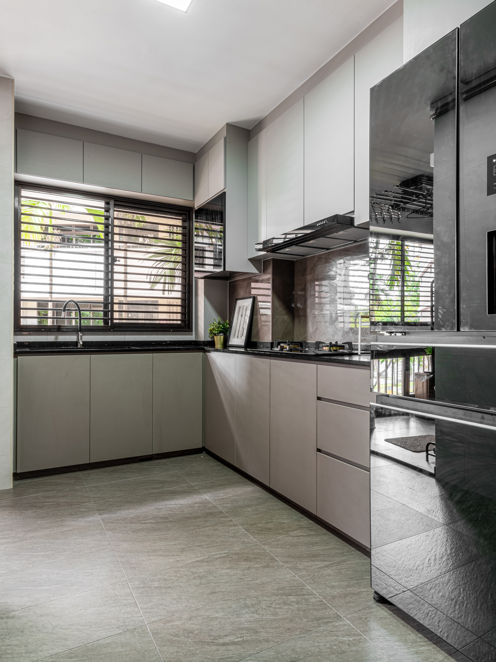 Contemporary, Modern Design - Kitchen - HDB 5 Room - Design by U-Home Interior Design Pte Ltd