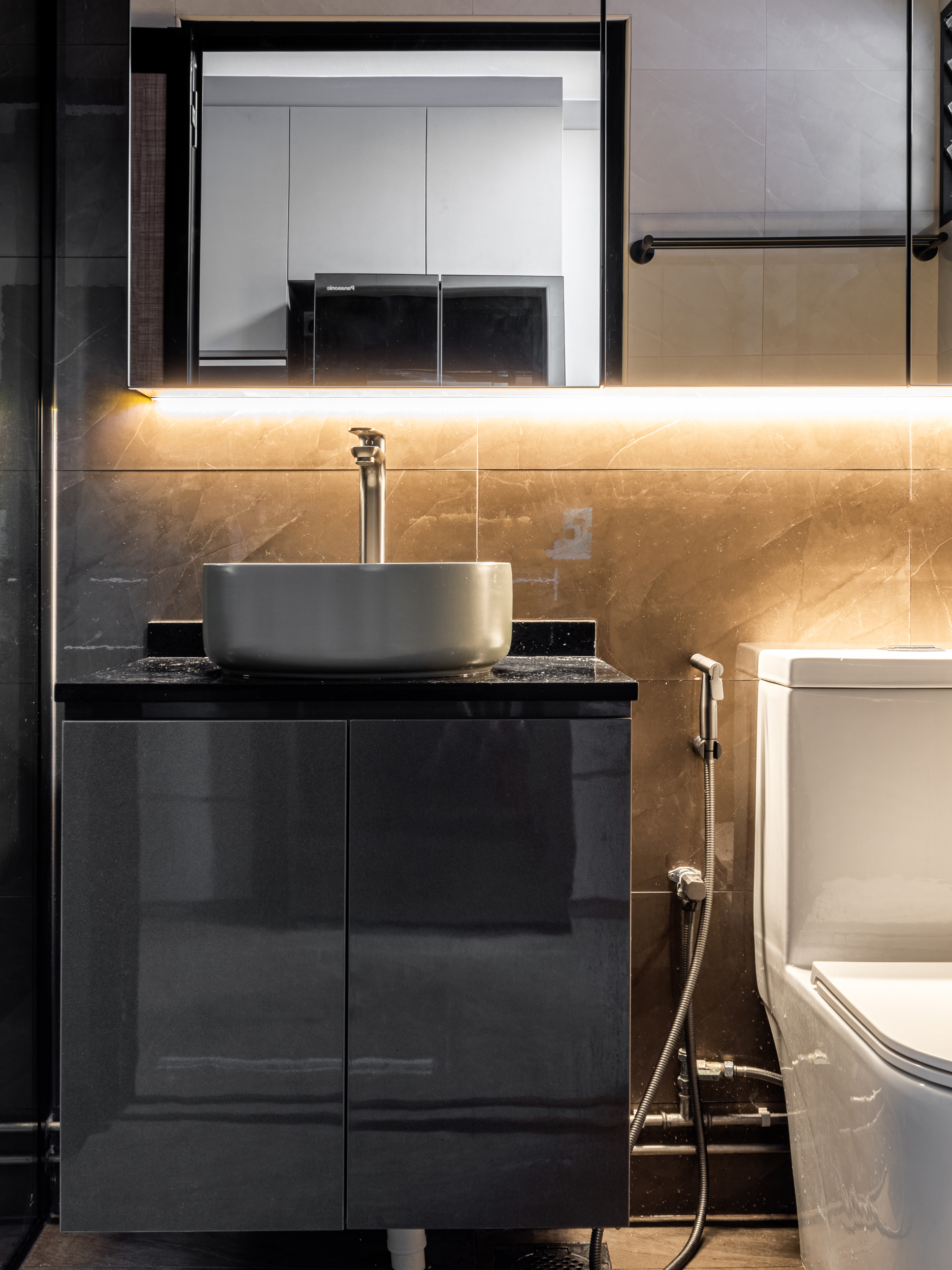 Contemporary, Modern Design - Bathroom - HDB 5 Room - Design by U-Home Interior Design Pte Ltd