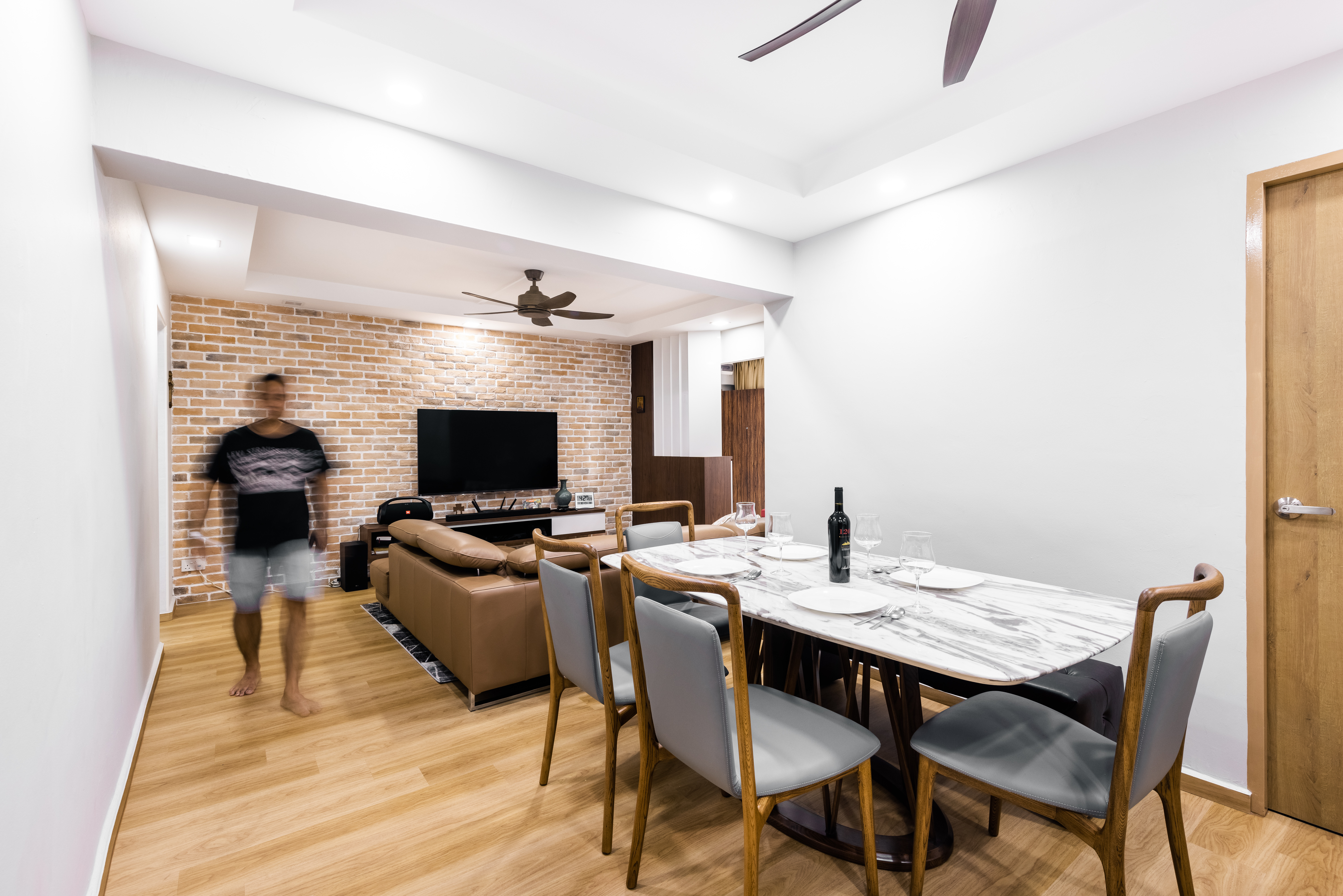 Modern Design - Dining Room - HDB 5 Room - Design by U-Home Interior Design Pte Ltd