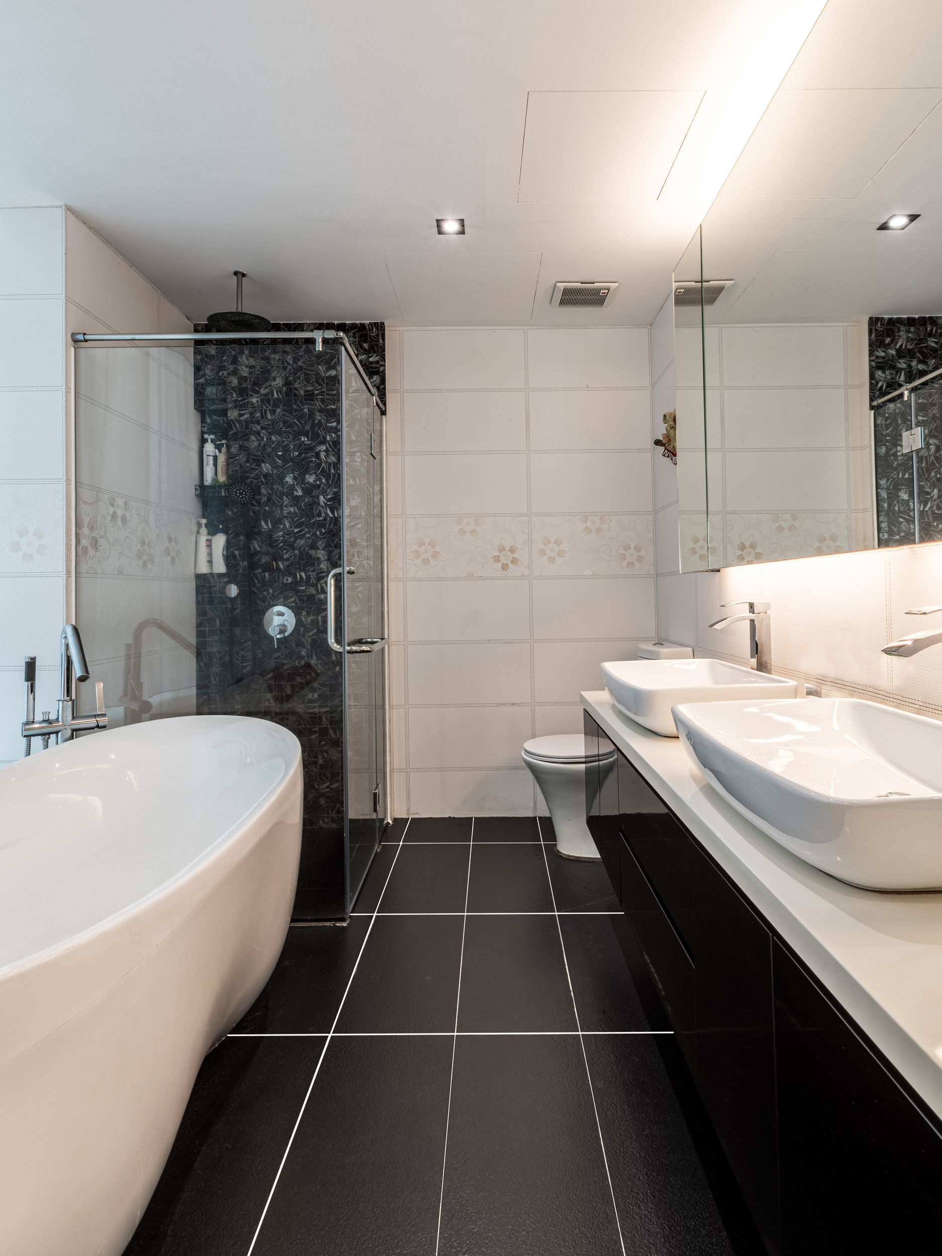 Contemporary, Modern Design - Bathroom - Condominium - Design by U-Home Interior Design Pte Ltd