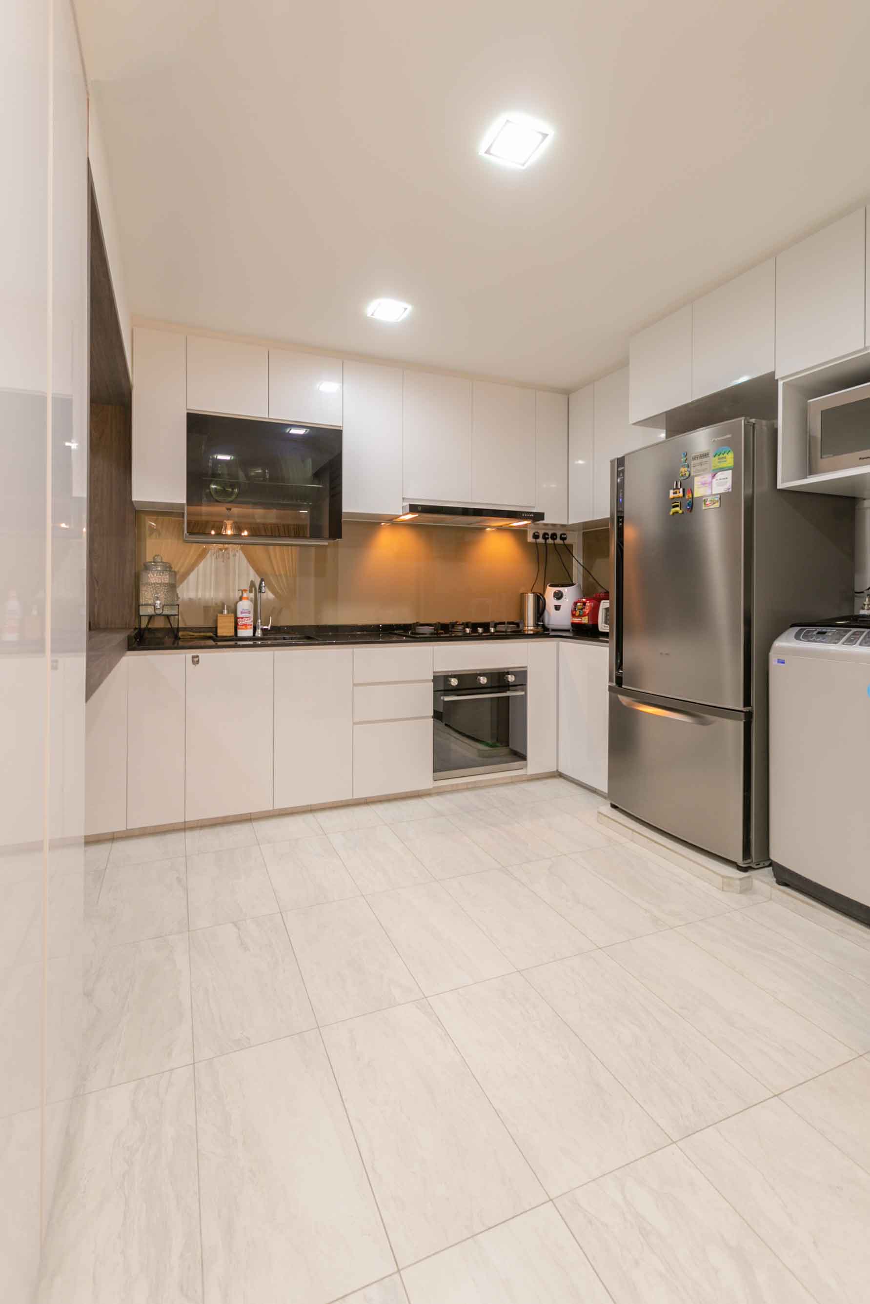 Contemporary, Modern Design - Kitchen - HDB 4 Room - Design by U-Home Interior Design Pte Ltd