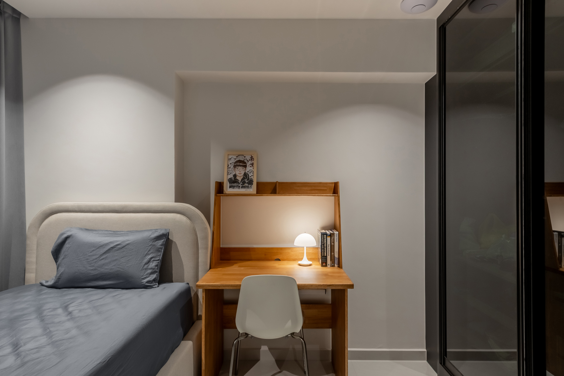 Contemporary, Minimalist, Modern Design - Bedroom - HDB 5 Room - Design by U-Home Interior Design Pte Ltd