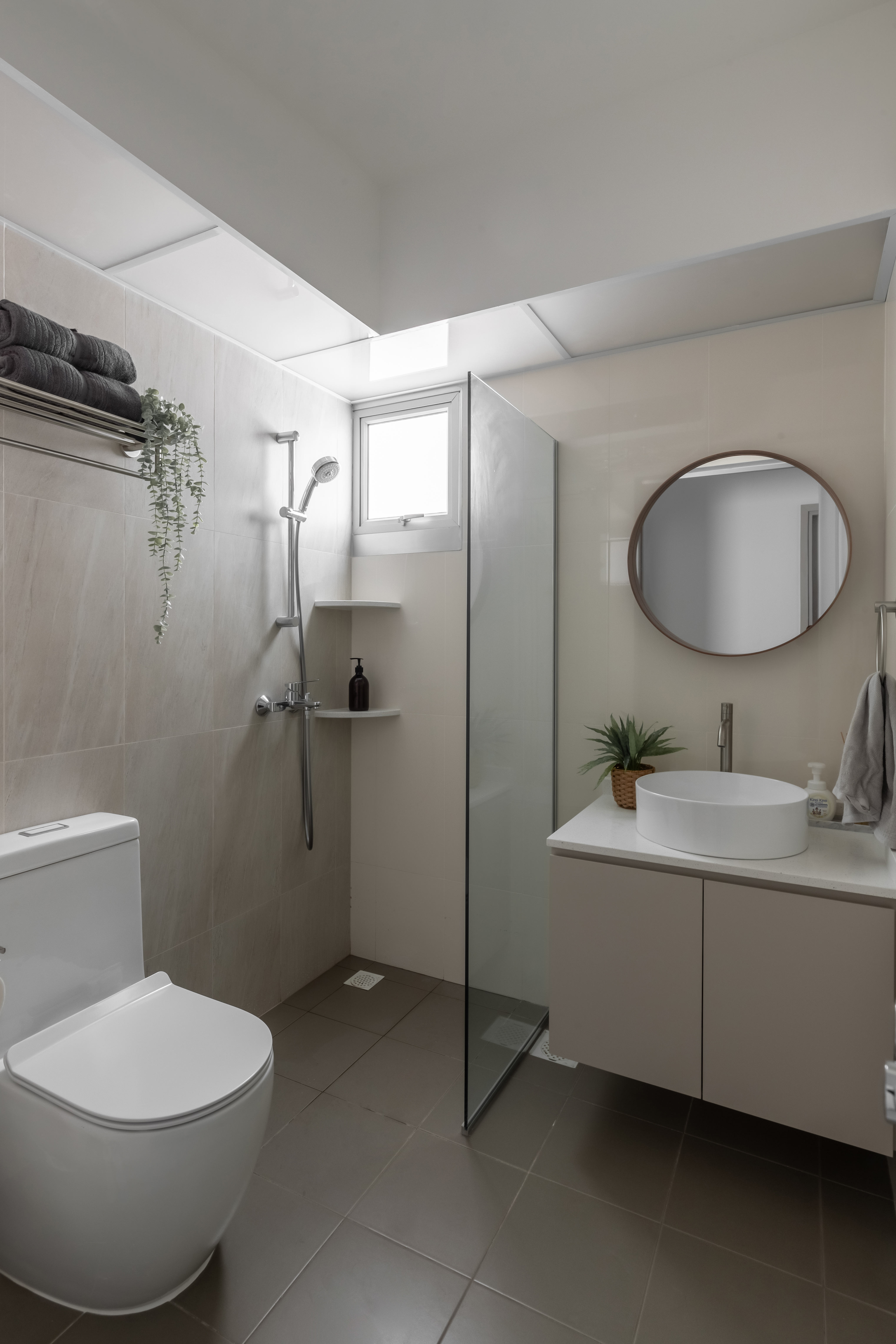 Minimalist, Modern Design - Bathroom - HDB 4 Room - Design by U-Home Interior Design Pte Ltd