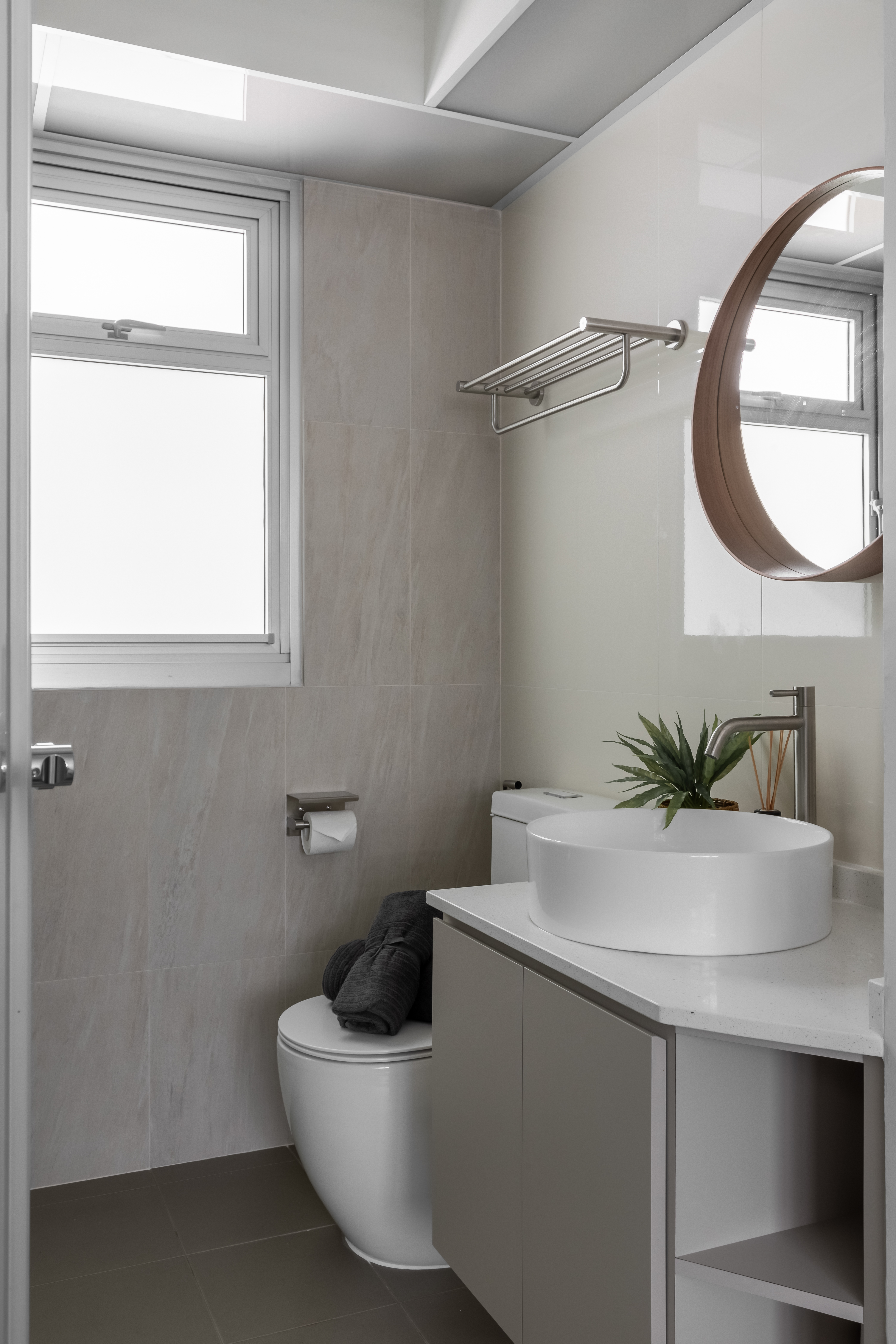 Minimalist, Modern Design - Bathroom - HDB 4 Room - Design by U-Home Interior Design Pte Ltd