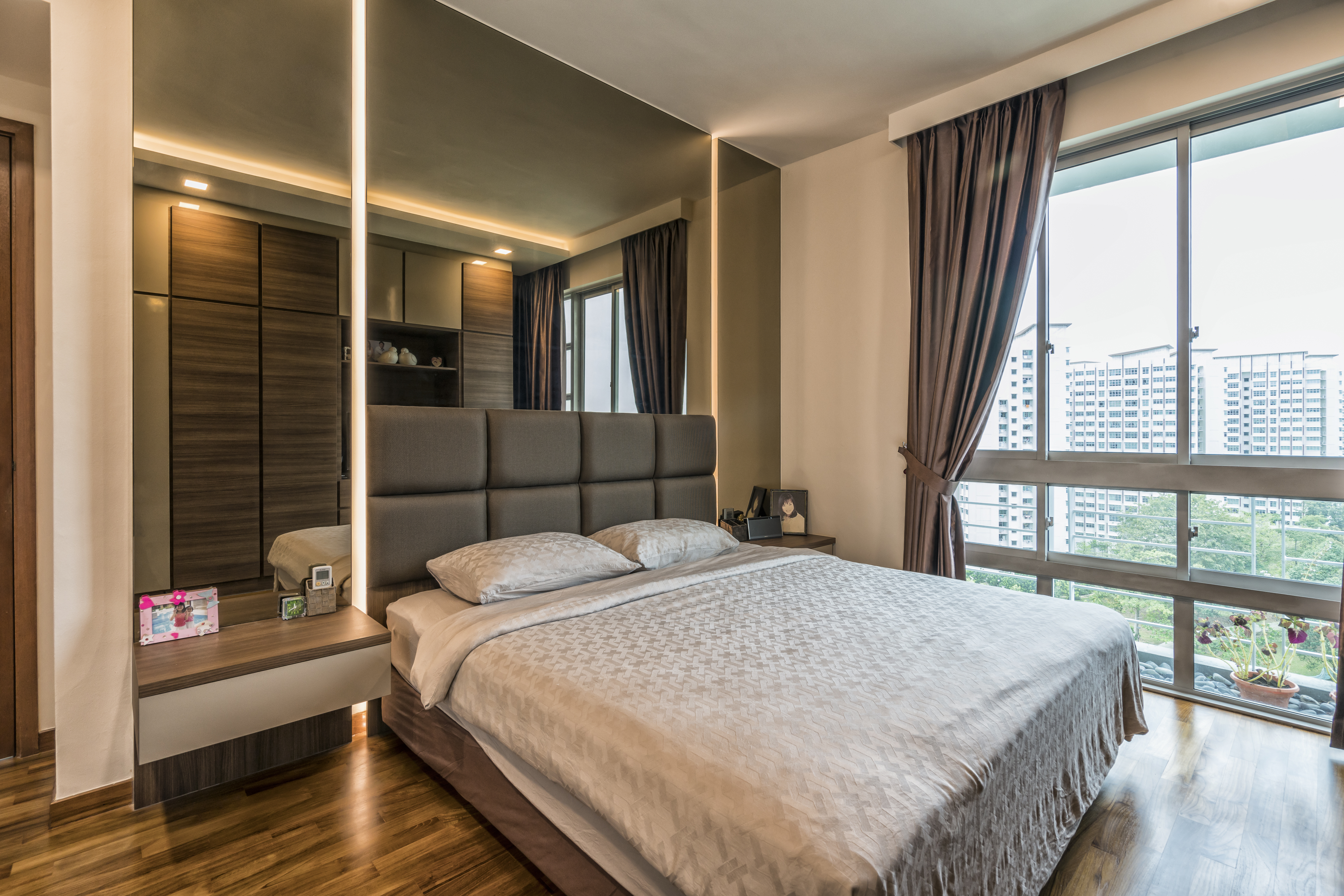 Modern Design - Bedroom - Condominium - Design by U-Home Interior Design Pte Ltd