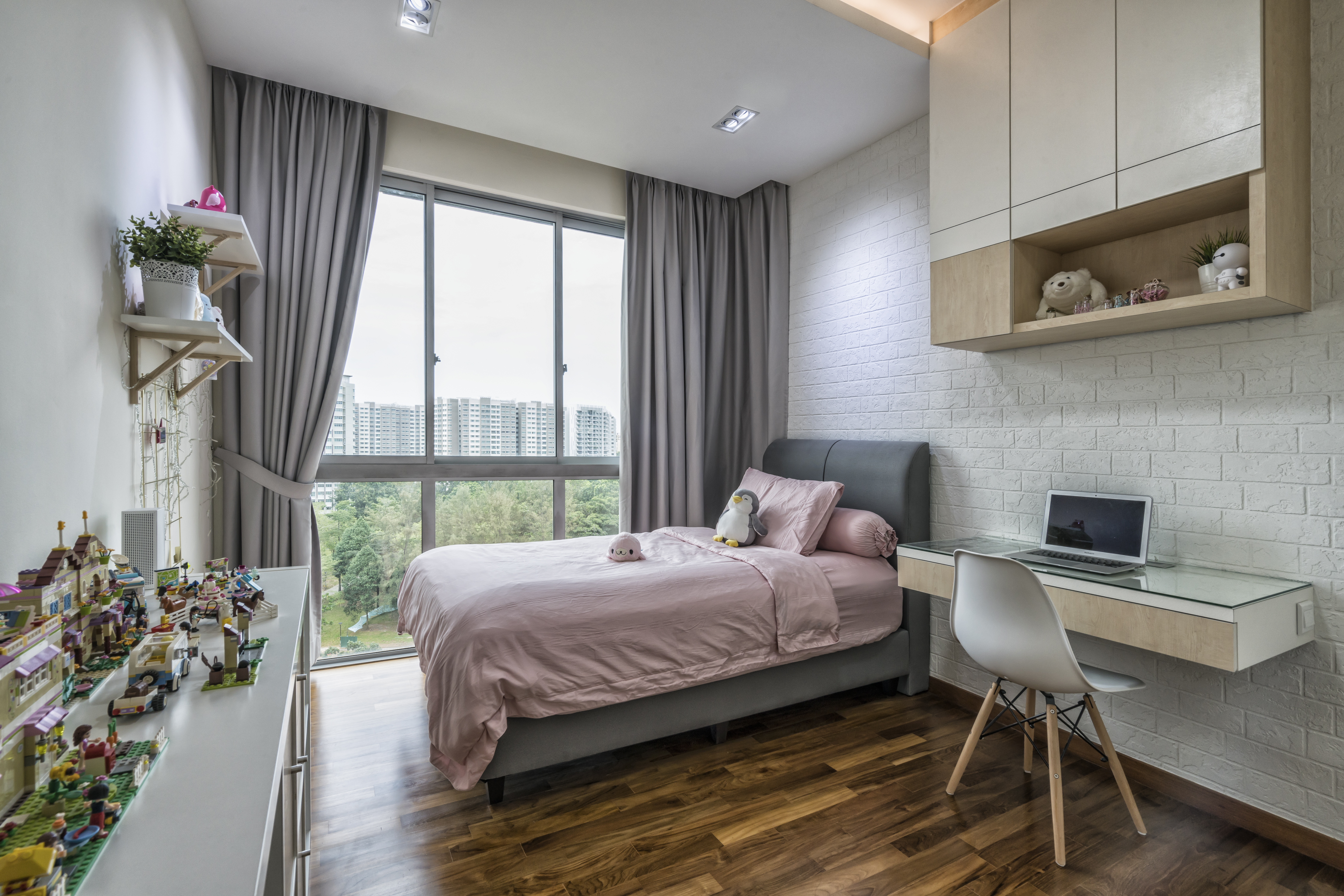 Modern Design - Bedroom - Condominium - Design by U-Home Interior Design Pte Ltd