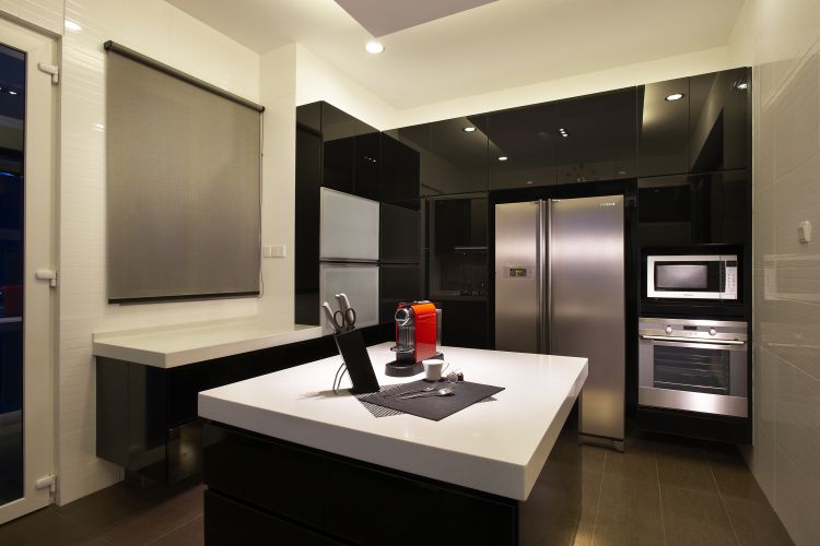 Contemporary, Modern Design - Kitchen - Landed House - Design by U-Home Interior Design Pte Ltd