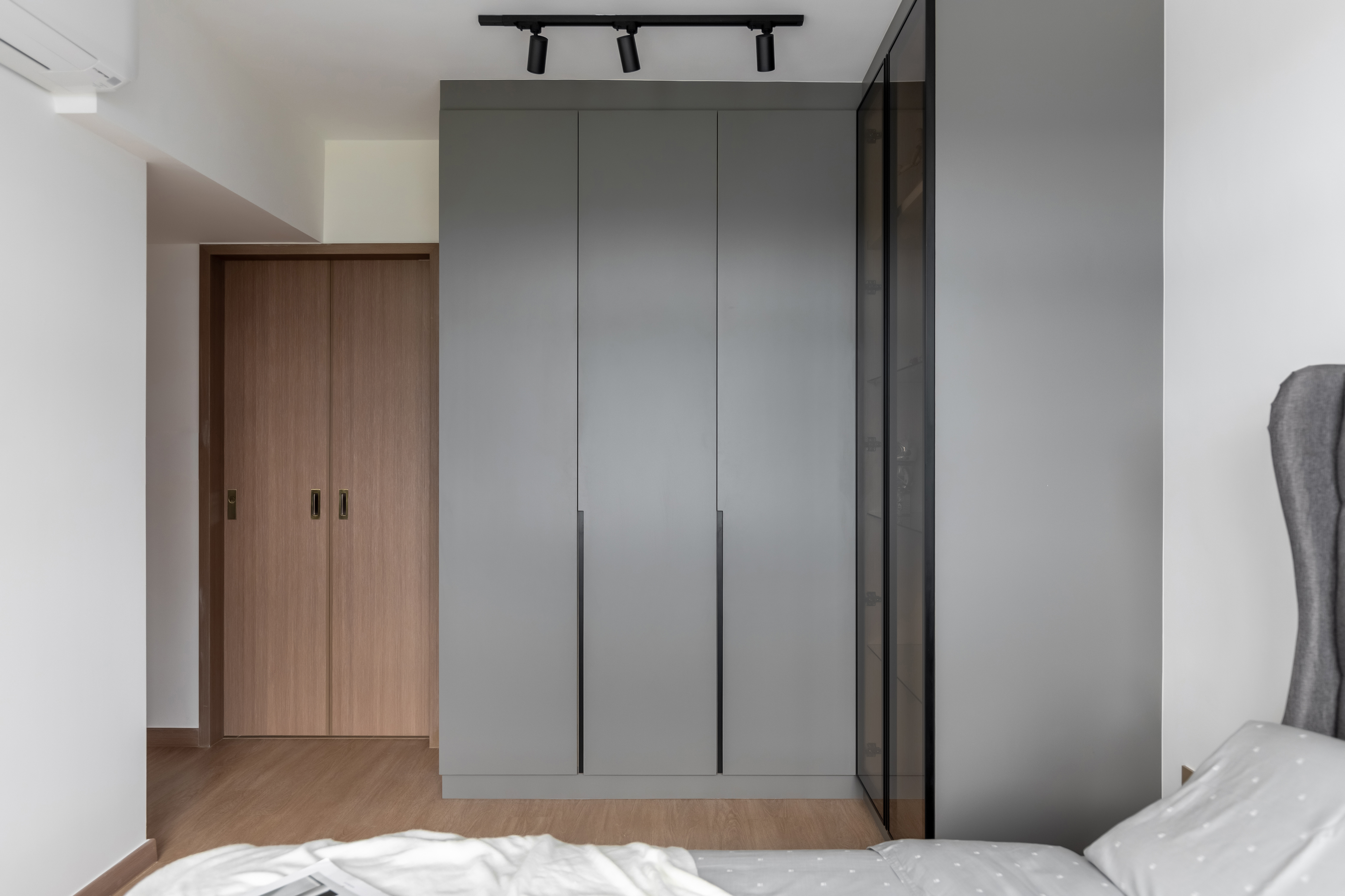 Contemporary, Minimalist, Modern Design - Bedroom - HDB 4 Room - Design by U-Home Interior Design Pte Ltd