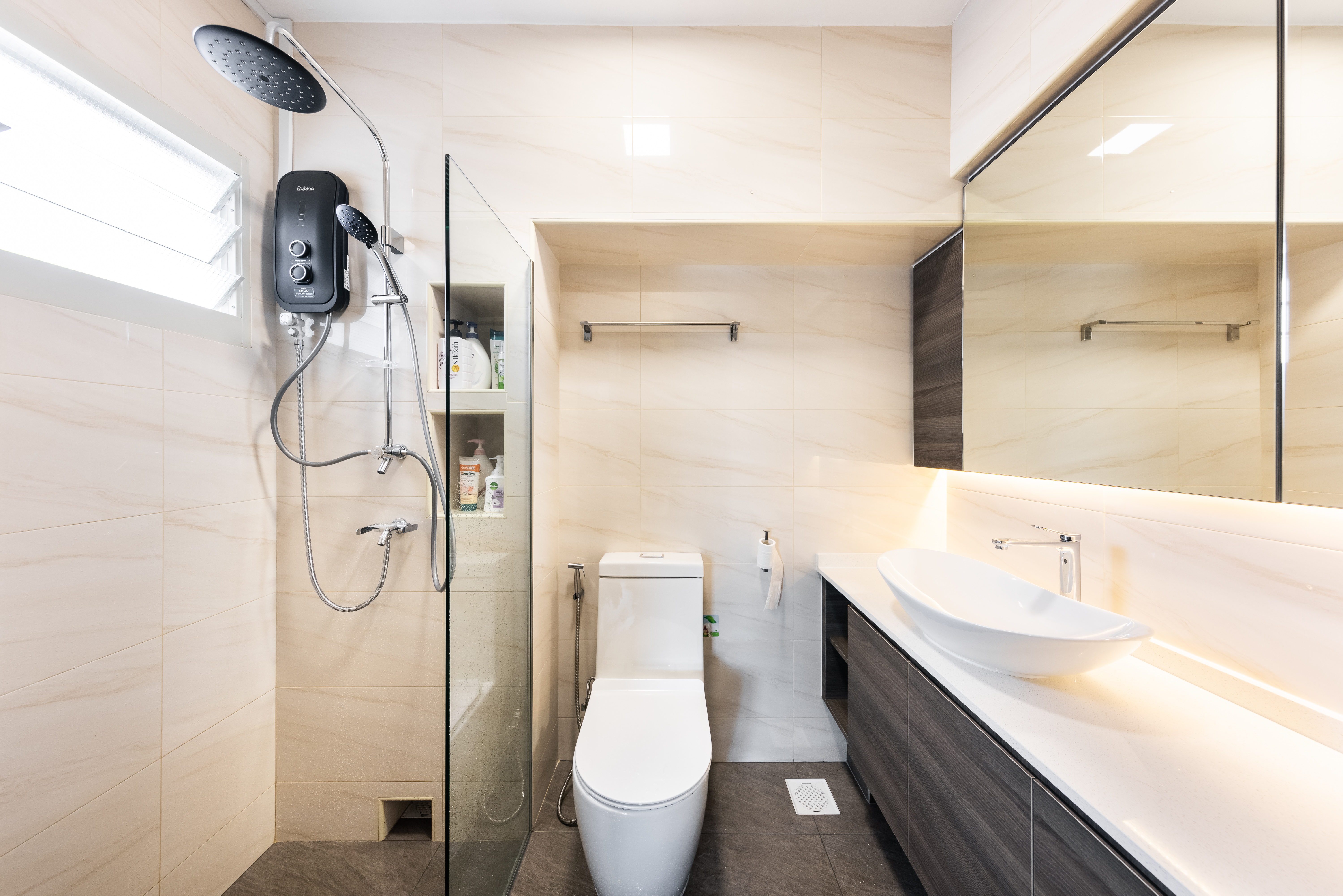 Modern Design - Bathroom - HDB 5 Room - Design by U-Home Interior Design Pte Ltd