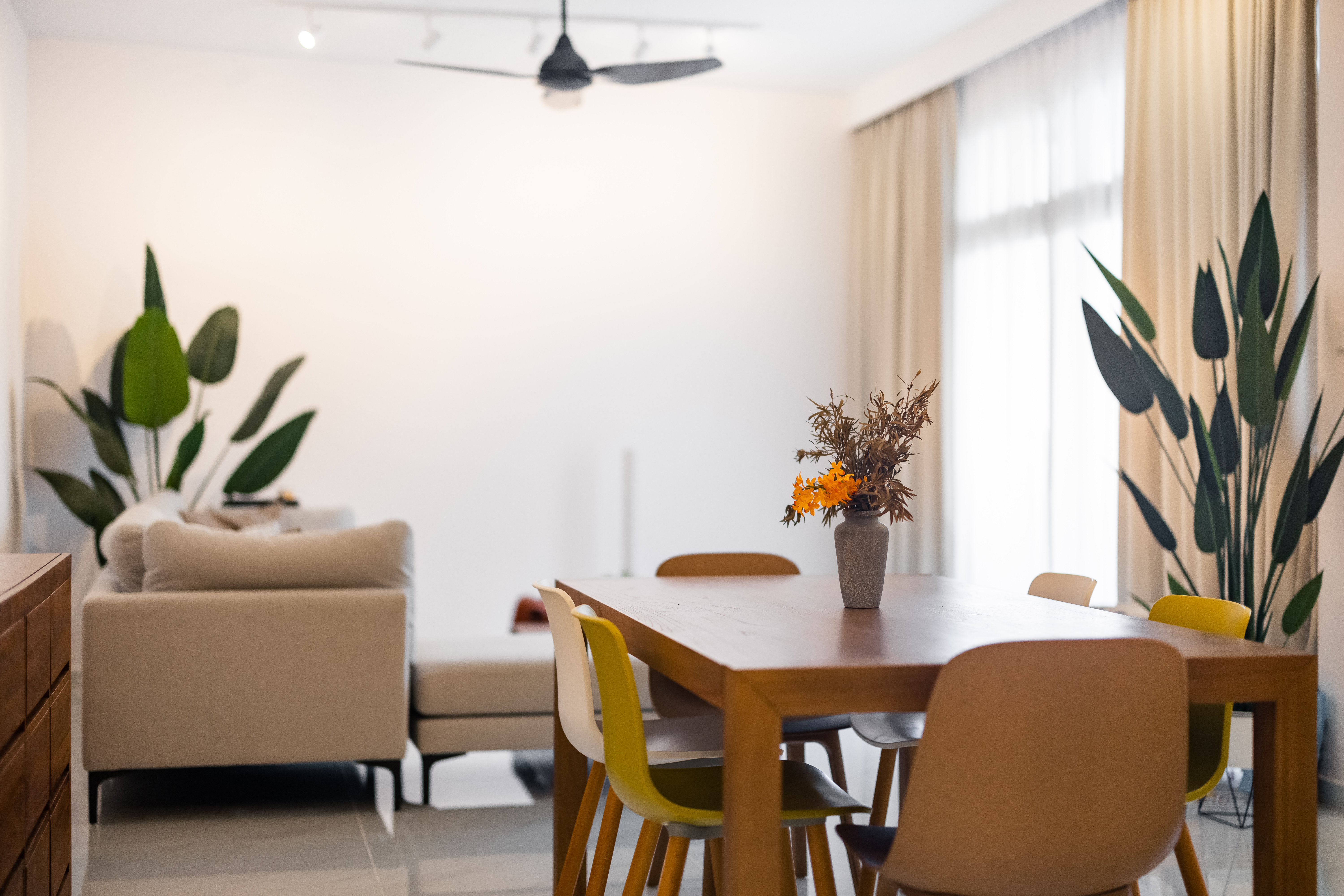Minimalist, Scandinavian Design - Dining Room - Condominium - Design by U-Home Interior Design Pte Ltd