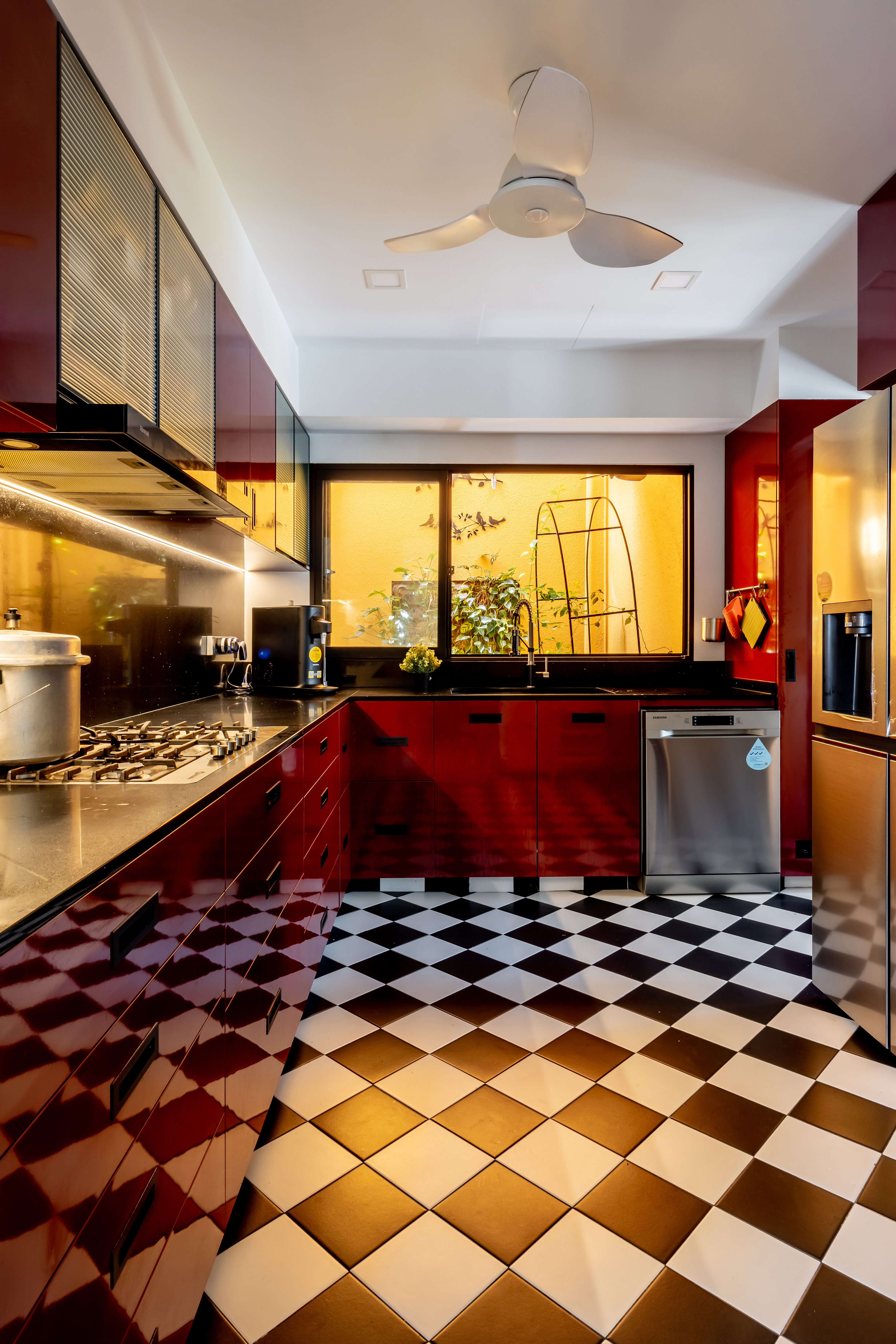 Classical, Eclectic, Victorian Design - Kitchen - Condominium - Design by U-Home Interior Design Pte Ltd