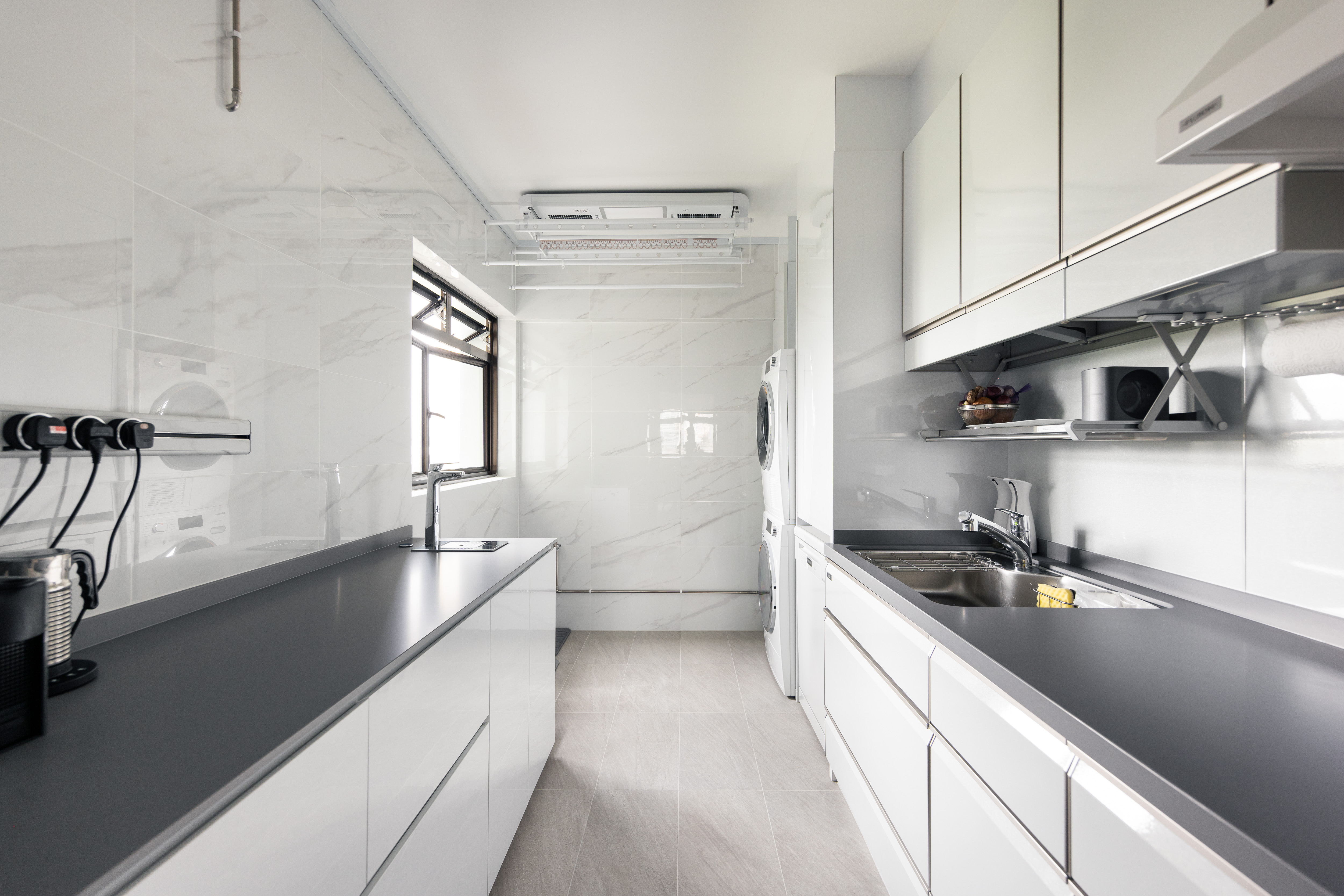 Minimalist, Modern Design - Kitchen - HDB 5 Room - Design by U-Home Interior Design Pte Ltd