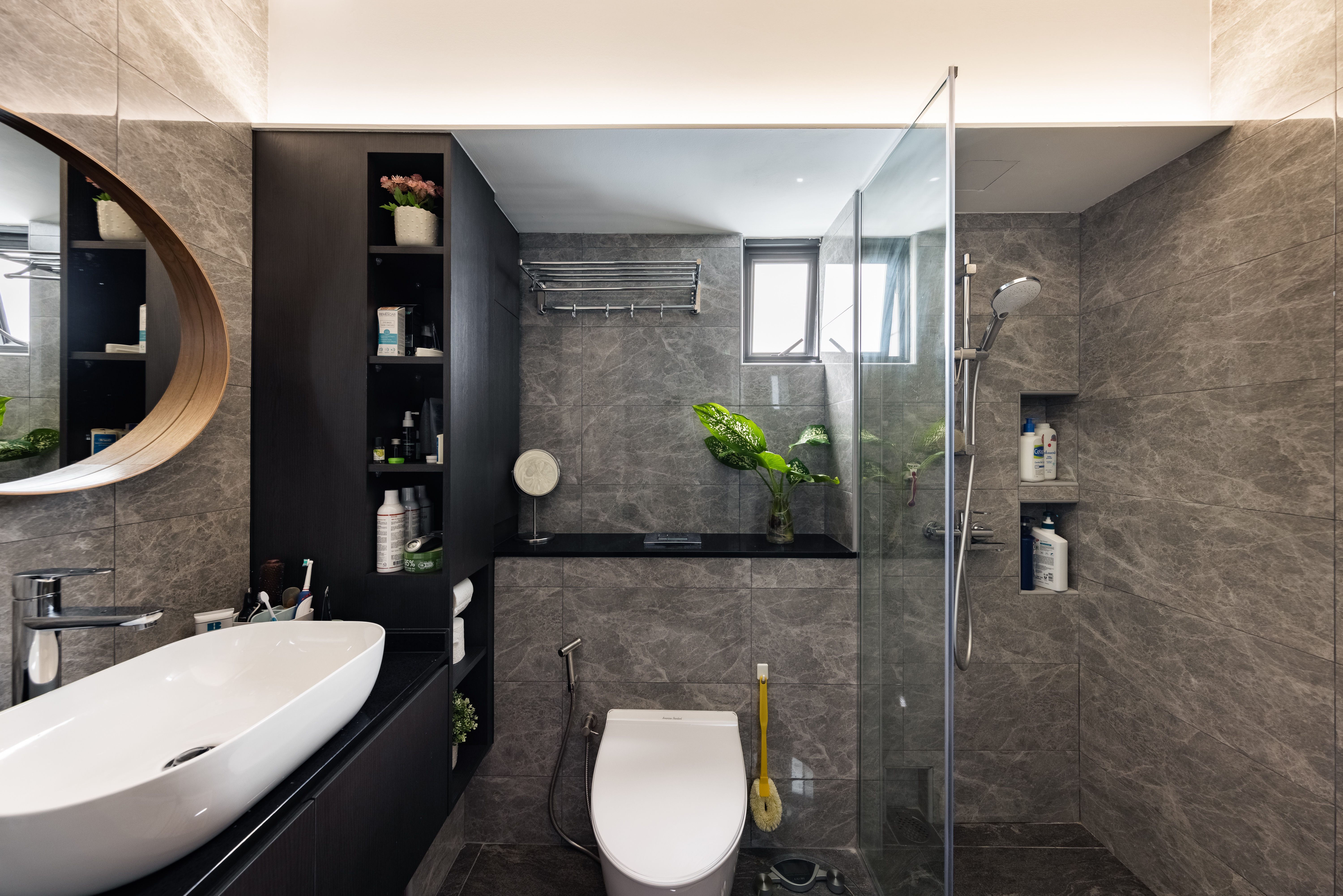 Contemporary, Modern Design - Bathroom - HDB 5 Room - Design by U-Home Interior Design Pte Ltd