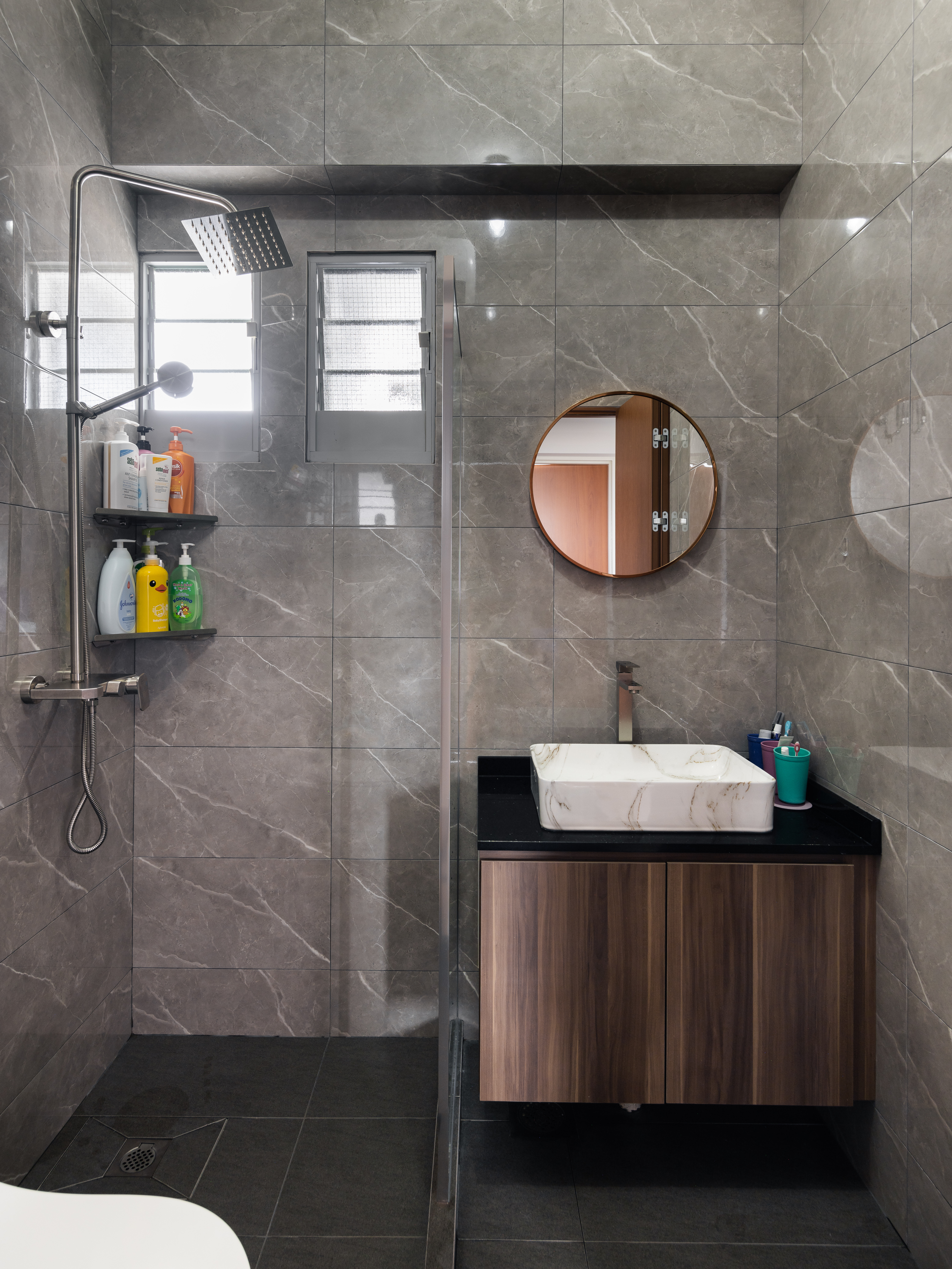 Contemporary Design - Bathroom - HDB 5 Room - Design by U-Home Interior Design Pte Ltd