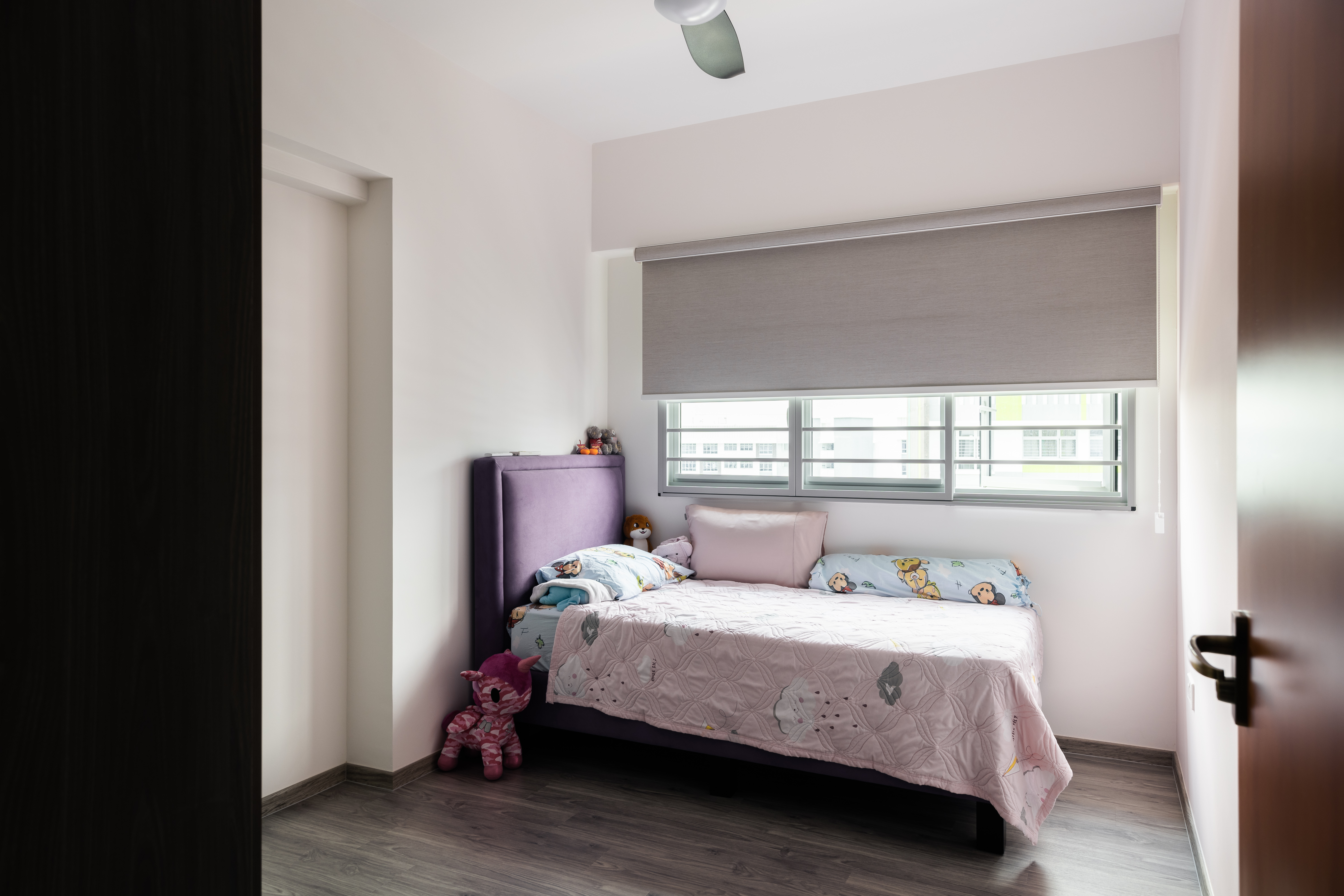 Contemporary Design - Bedroom - HDB 5 Room - Design by U-Home Interior Design Pte Ltd