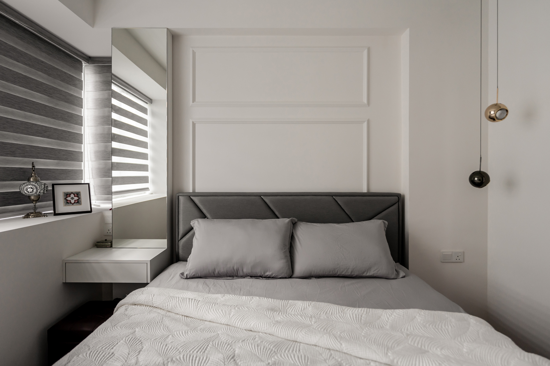 Contemporary, Modern Design - Bedroom - Condominium - Design by U-Home Interior Design Pte Ltd