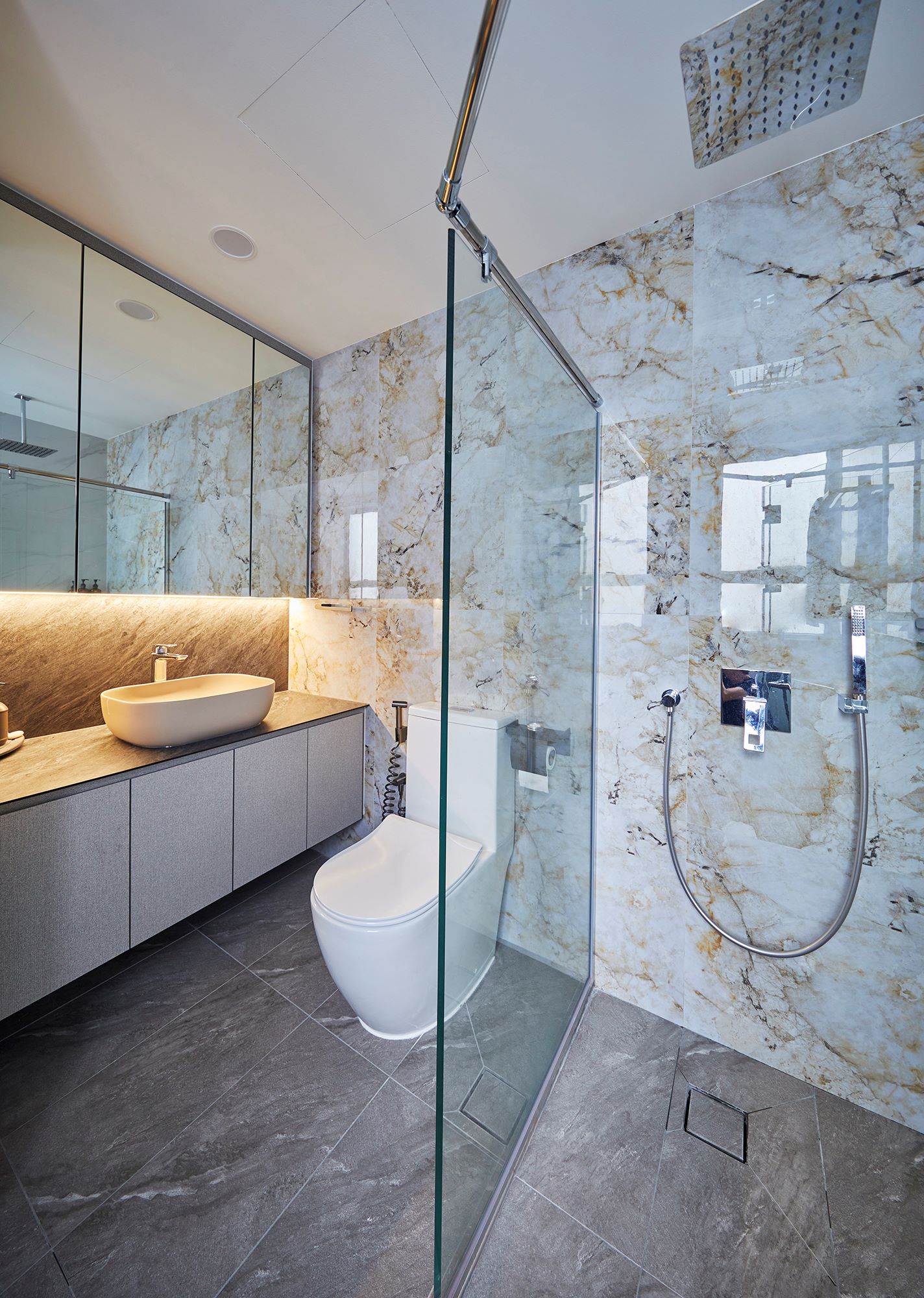 Modern Design - Bathroom - Condominium - Design by Ultra Space Design