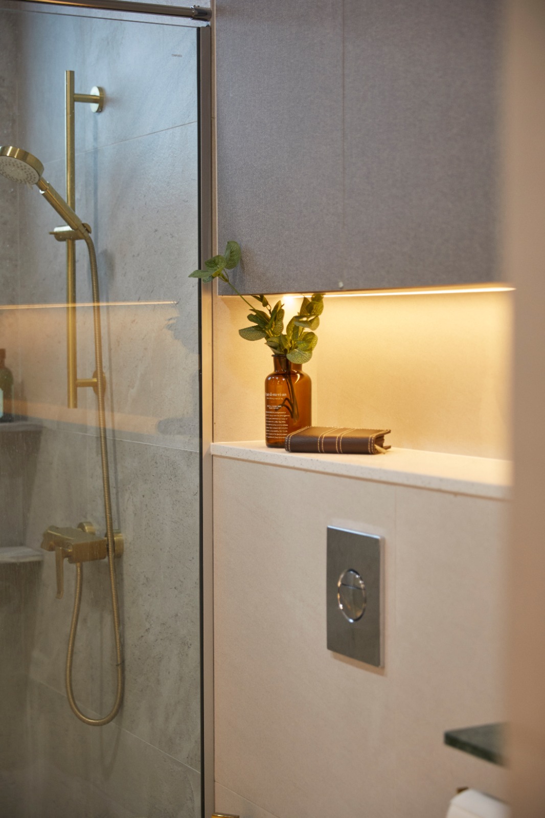 Minimalist Design - Bathroom - Landed House - Design by Ultra Space Design