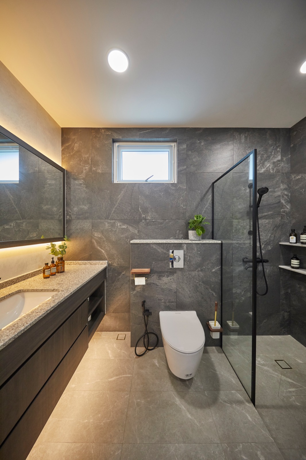 Minimalist Design - Bathroom - Landed House - Design by Ultra Space Design