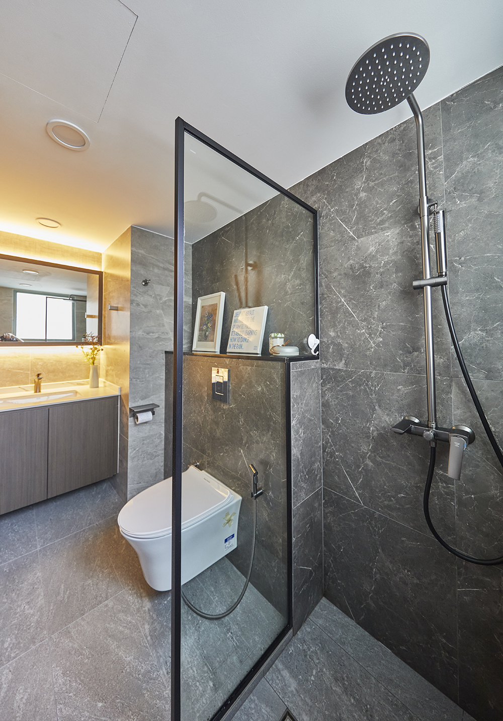 Contemporary Design - Bathroom - Condominium - Design by Ultra Space Design