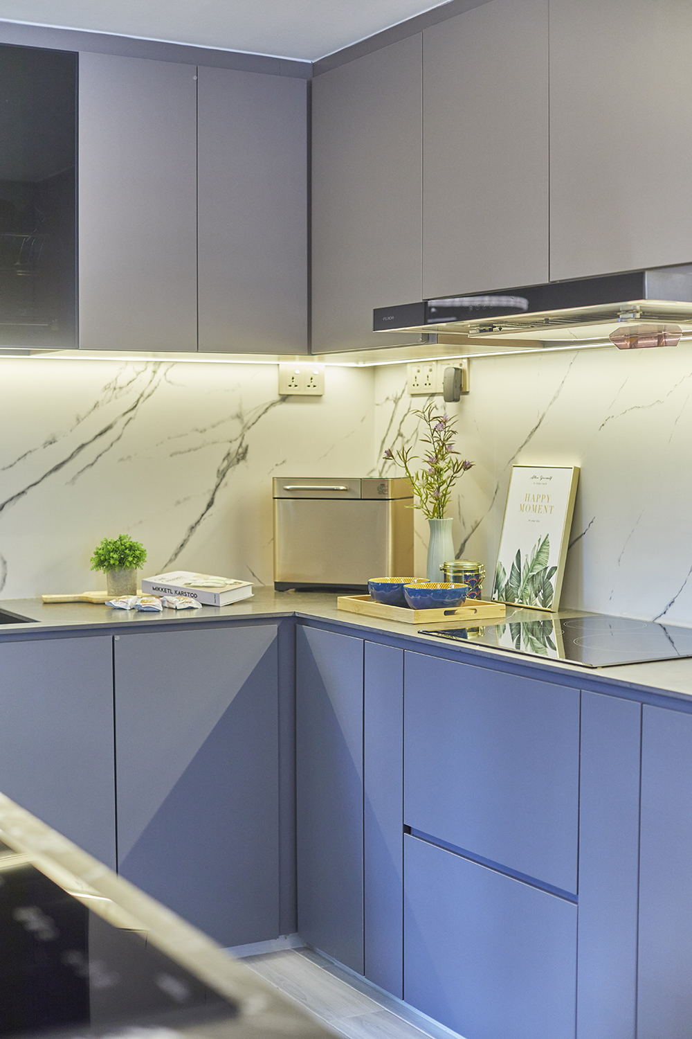Contemporary Design - Kitchen - Condominium - Design by Ultra Space Design