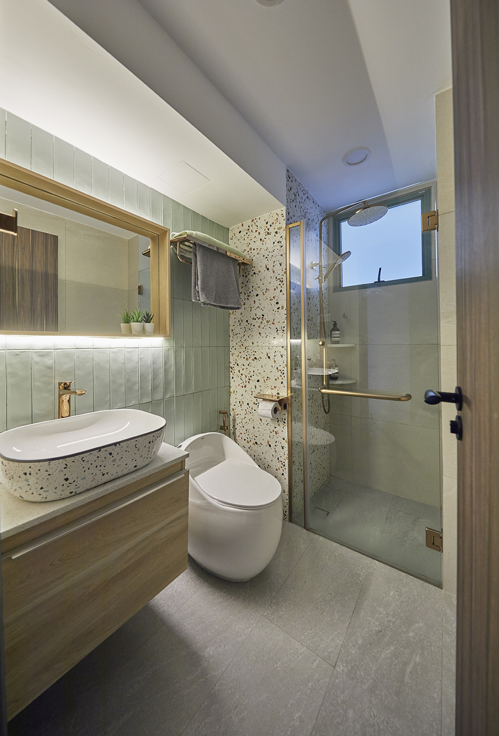 Contemporary Design - Bathroom - Condominium - Design by Ultra Space Design