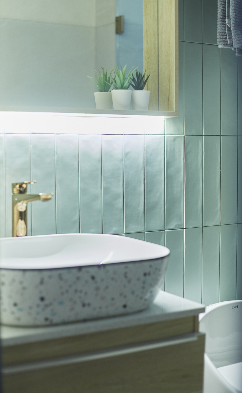 Contemporary Design - Bathroom - Condominium - Design by Ultra Space Design