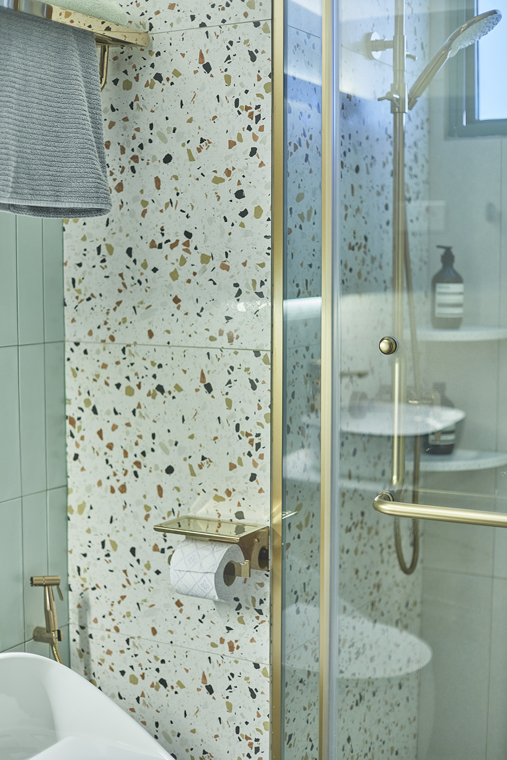 Contemporary Design - Bathroom - Condominium - Design by Ultra Space Design
